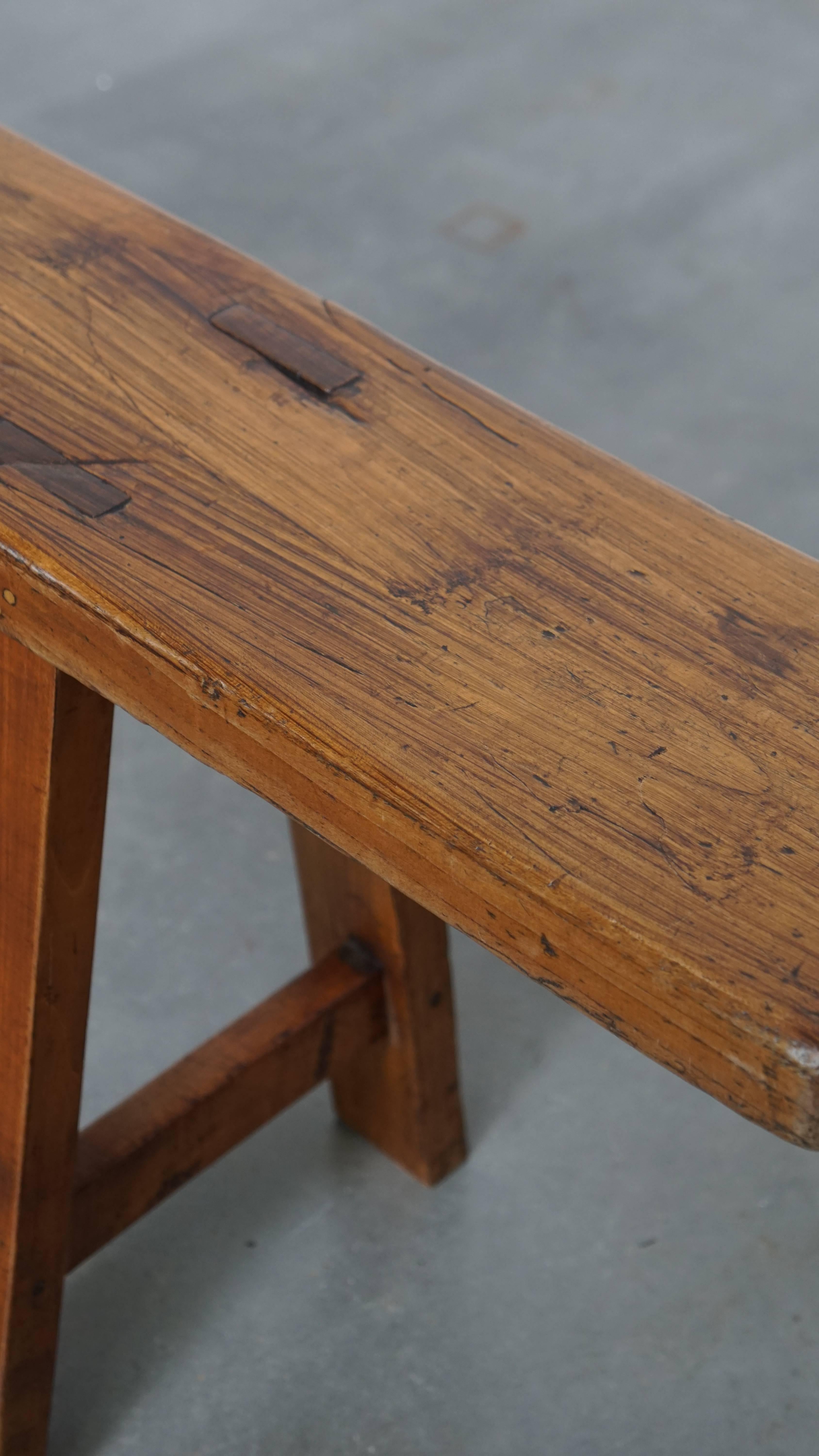 Bois Banc d'entrée français / banc pour la table à manger en vente