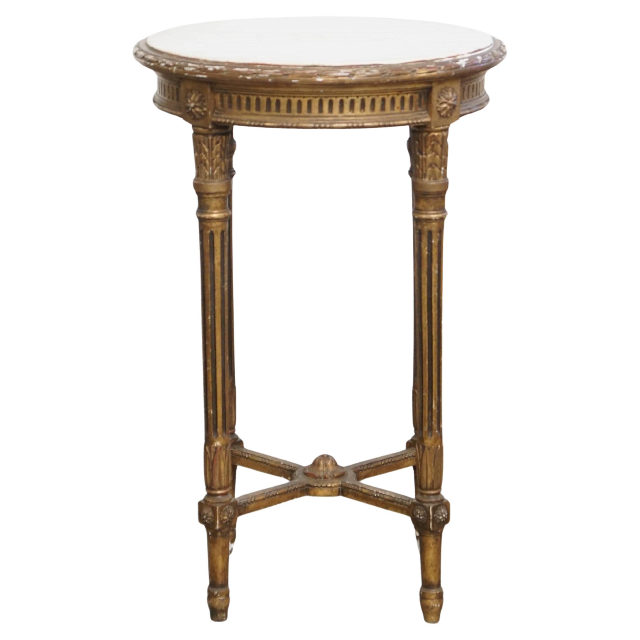 Antique French table d'appoint ronde dorée avec un plateau en marbre