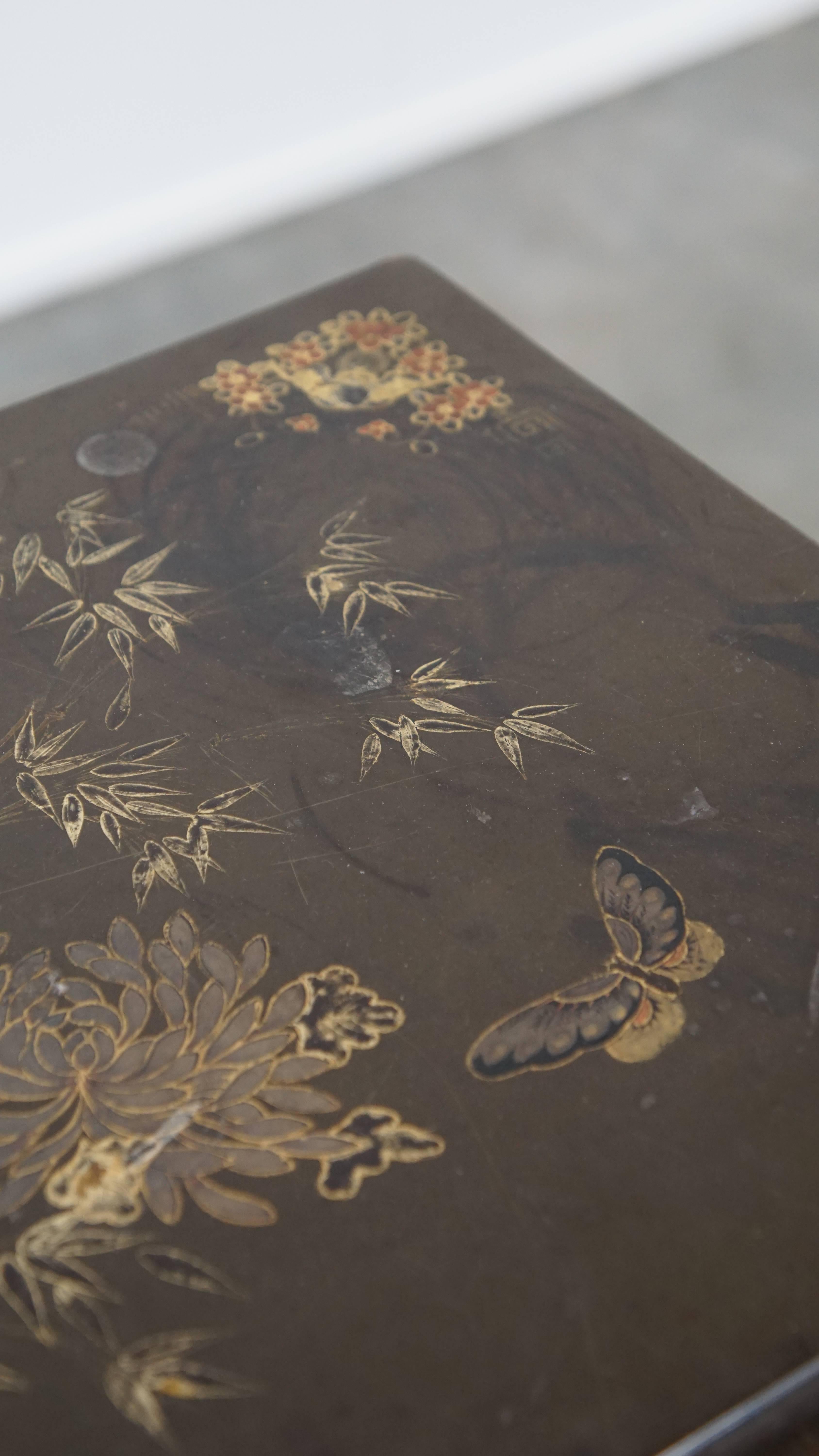 Set of 2 vintage Japanese lacquered side tables For Sale 5