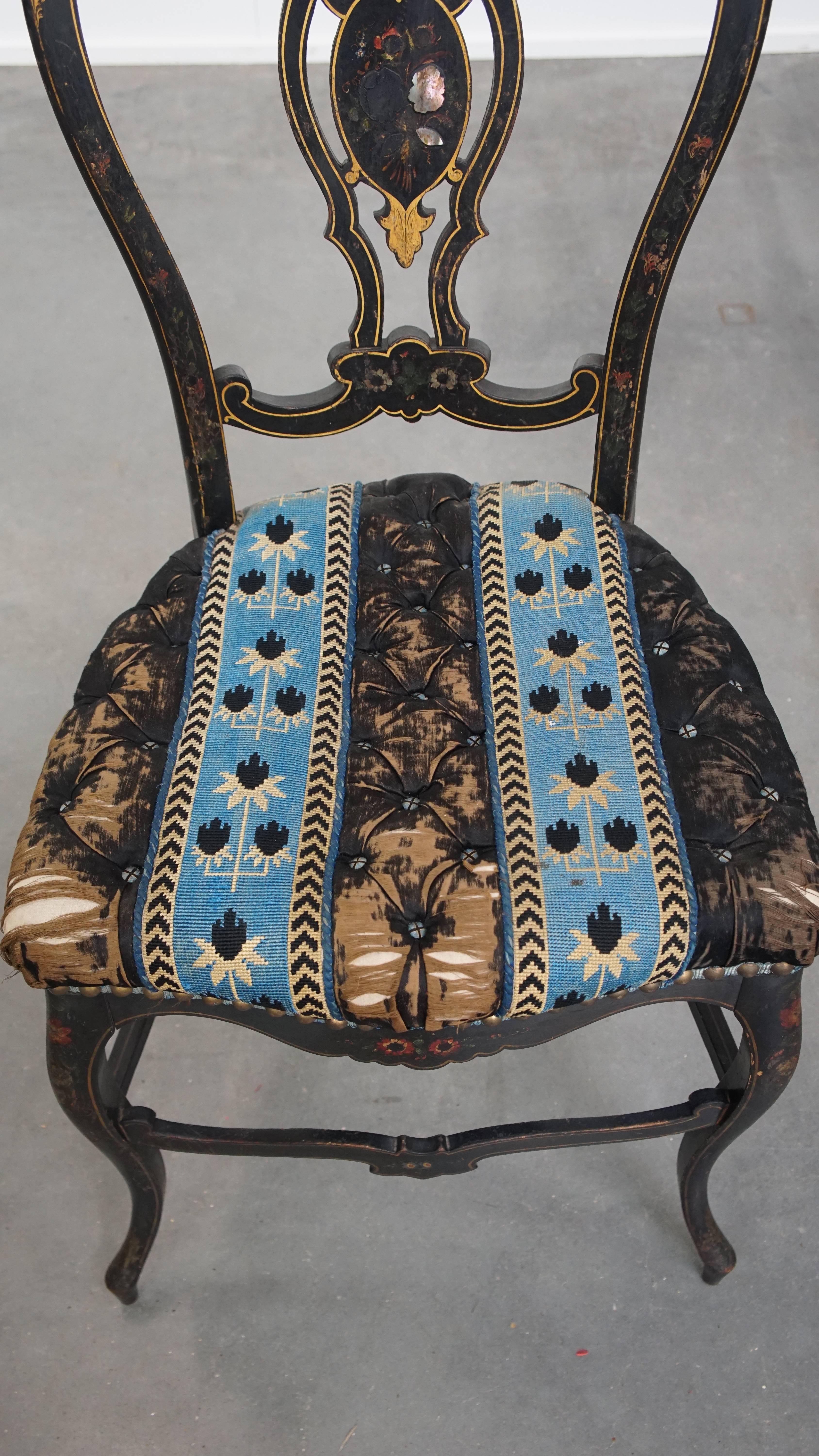 Antique French Napoleon III Stuhl mit Intarsien aus Perlmutt (19. Jahrhundert) im Angebot