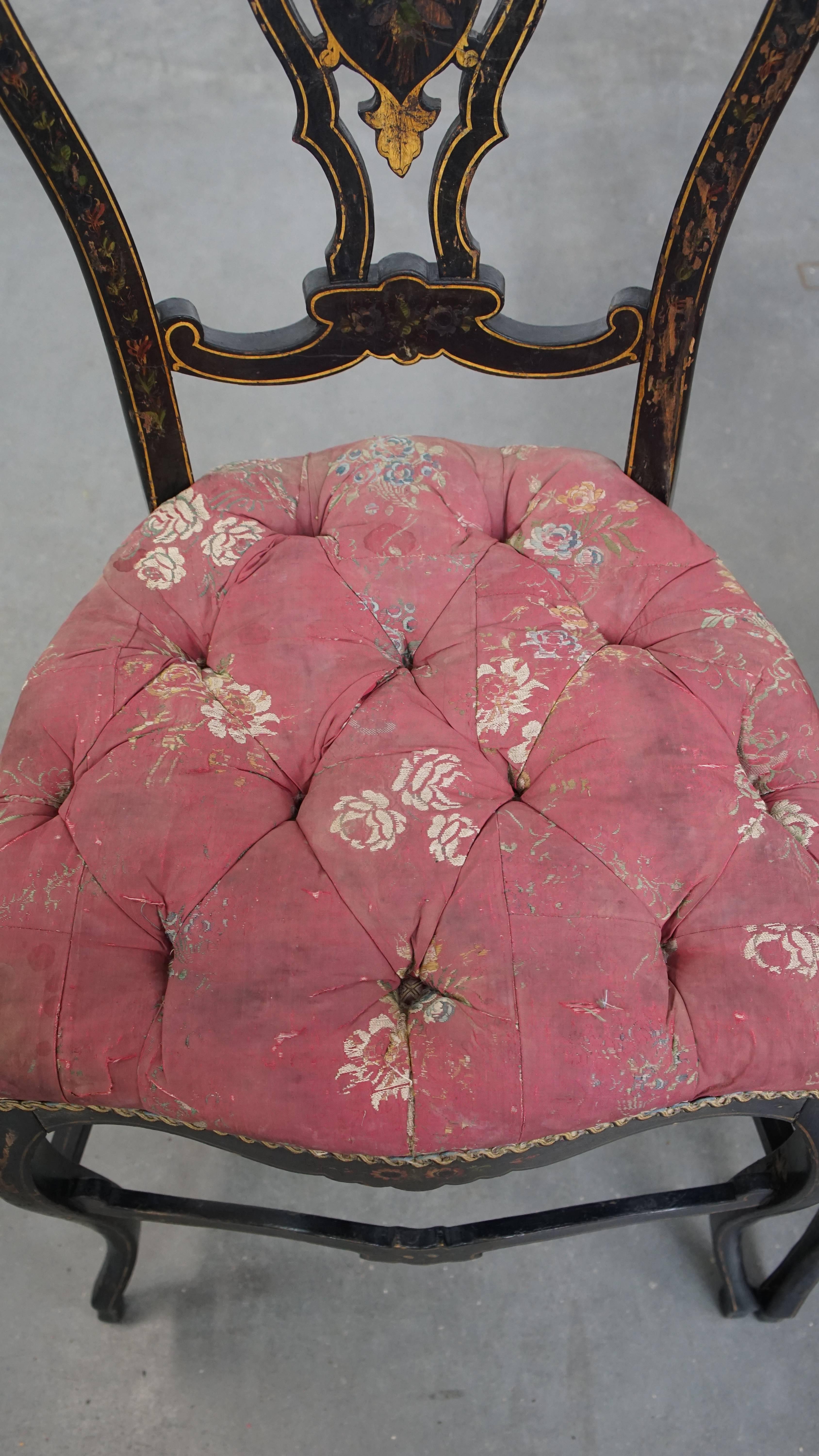 Satz von 2 antiken französischen Stühlen Napoleon III mit Perlmuttintarsien im Zustand „Relativ gut“ im Angebot in Harderwijk, NL
