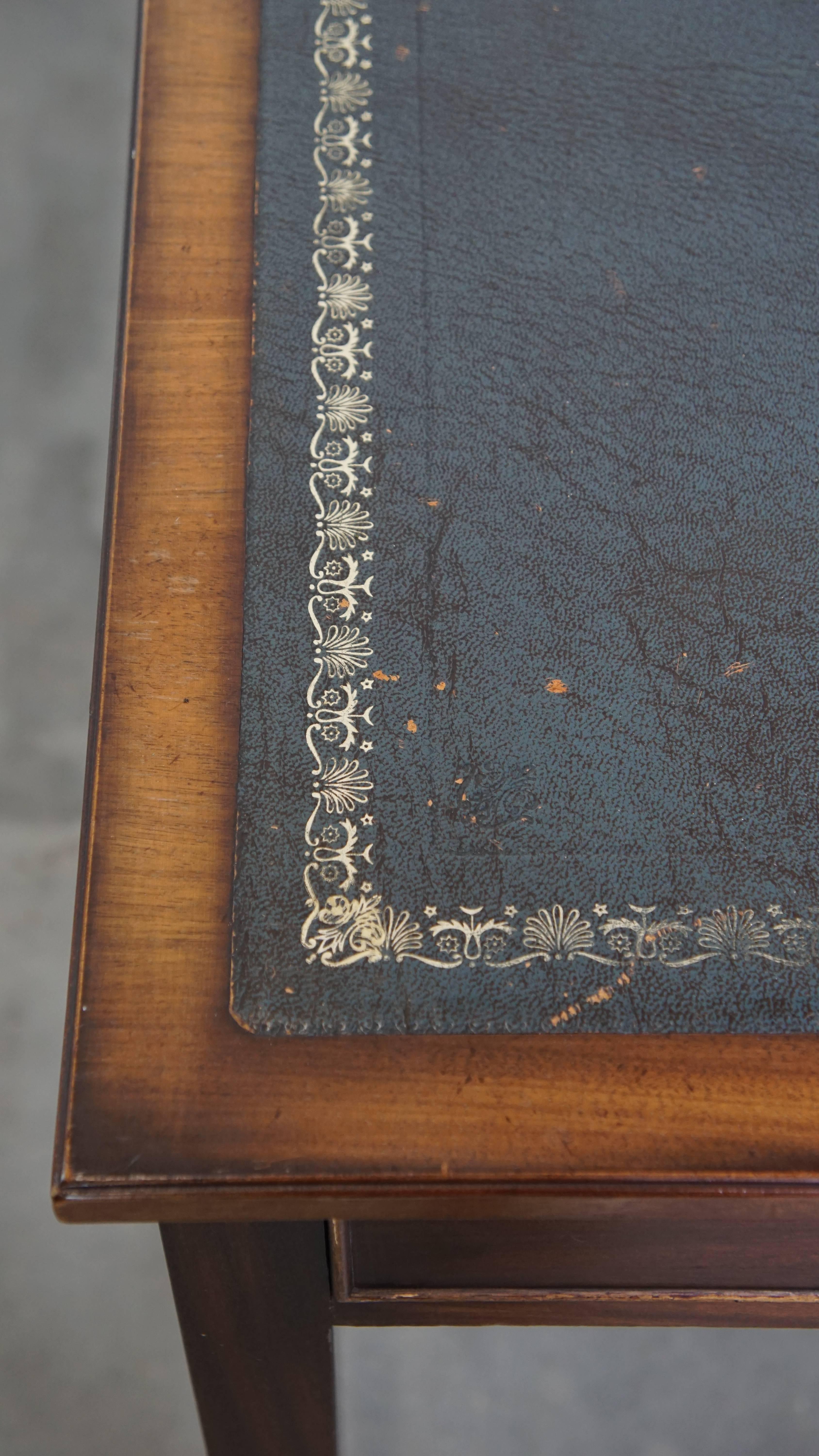 Writing desk/desk on wheels in English style with a blue leather top For Sale 2