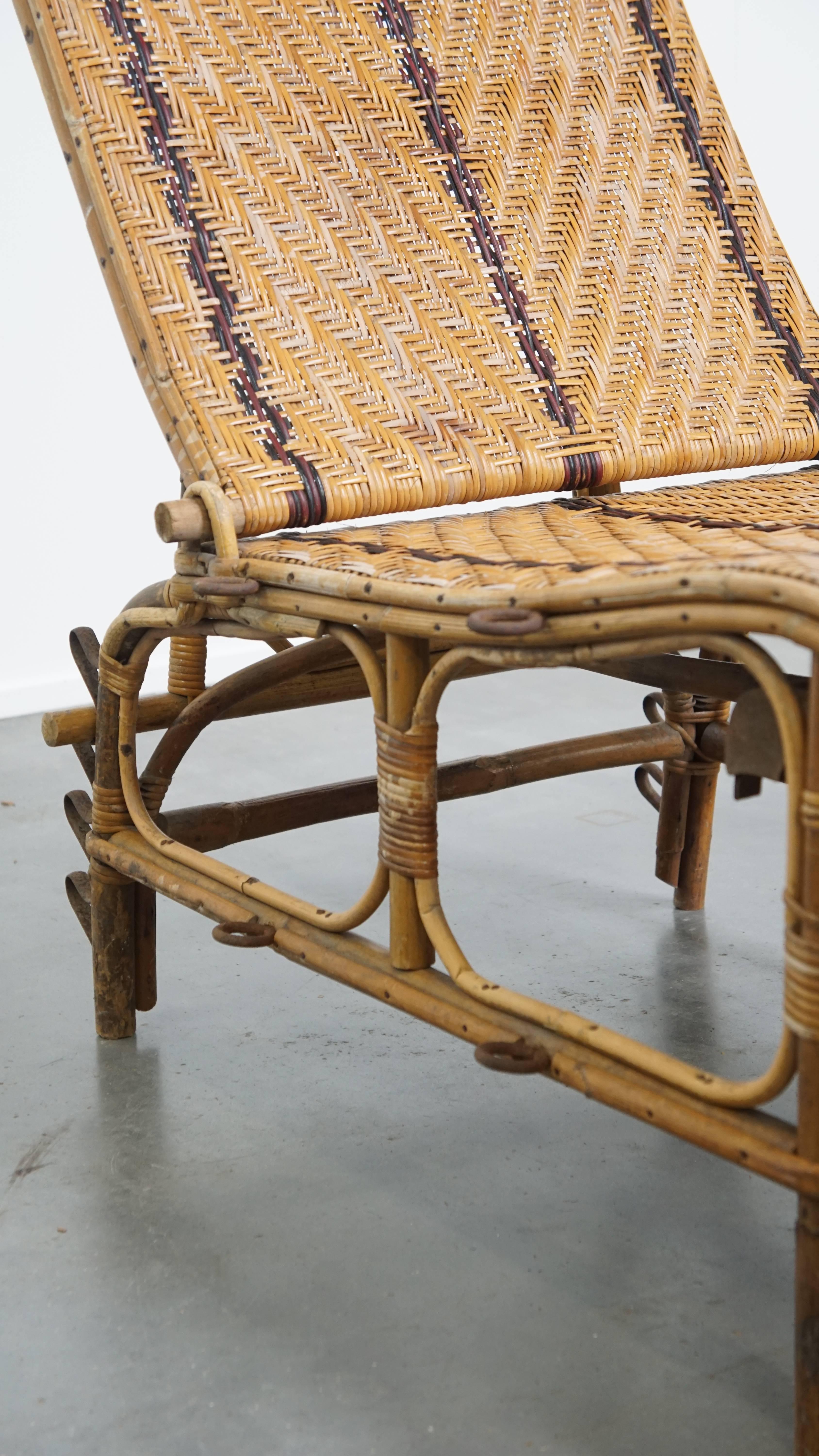 Chaise longue pliante en rotin vintage français en vente 2
