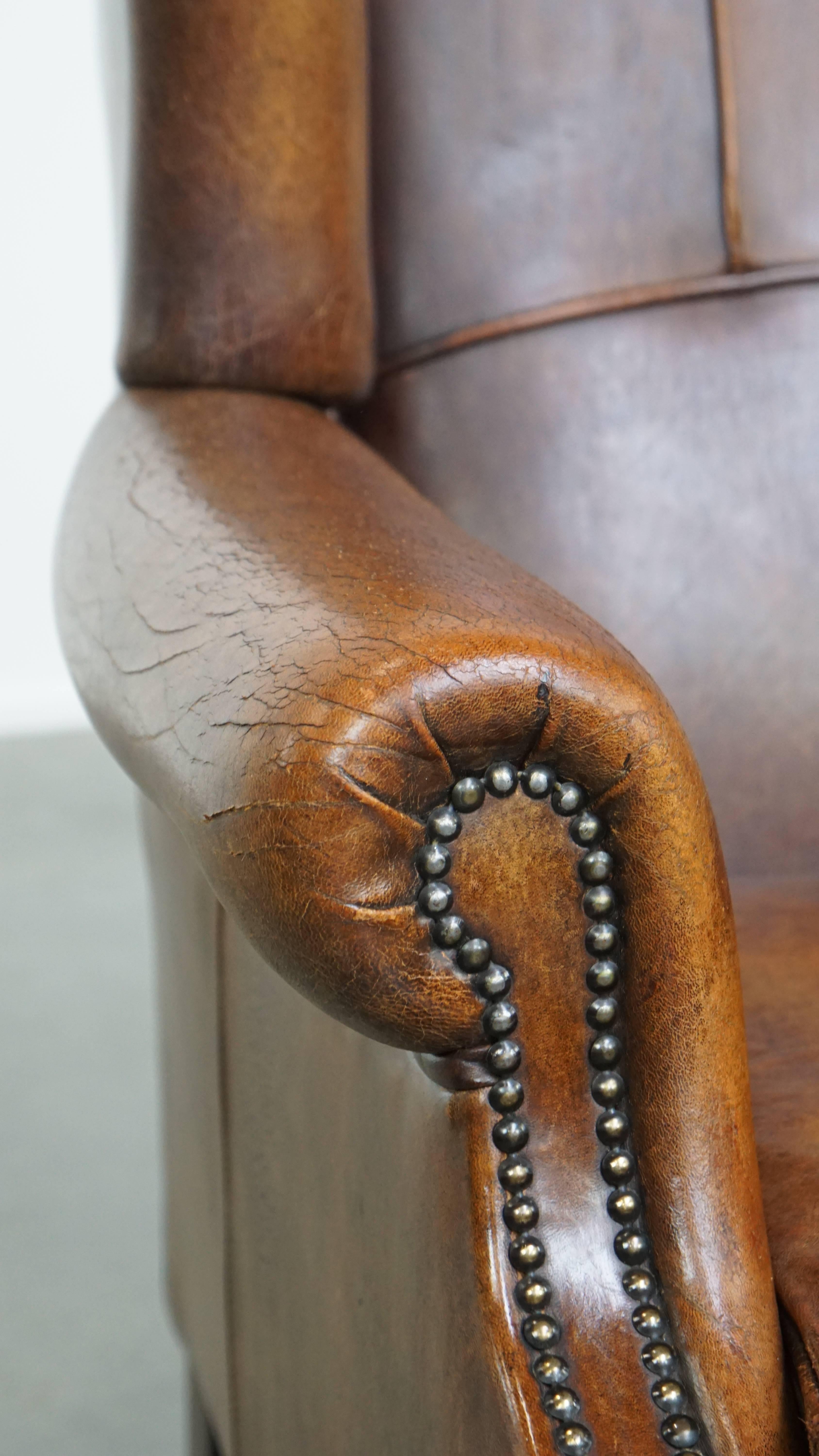 Chaise à oreilles en peau de mouton en bon état en vente 3