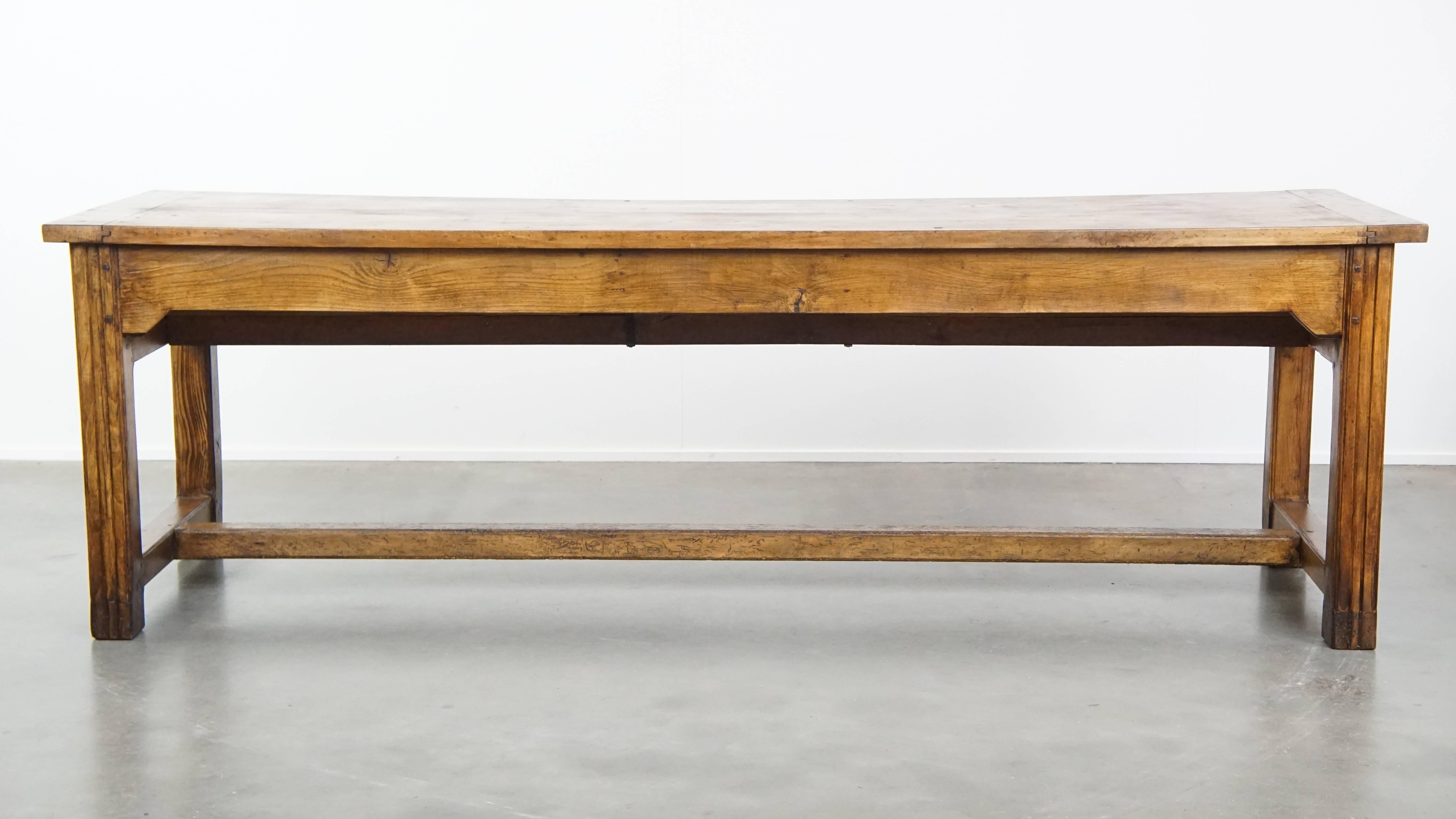 Antique French Oak Esstisch mit 3 Schubladen im Zustand „Relativ gut“ im Angebot in Harderwijk, NL