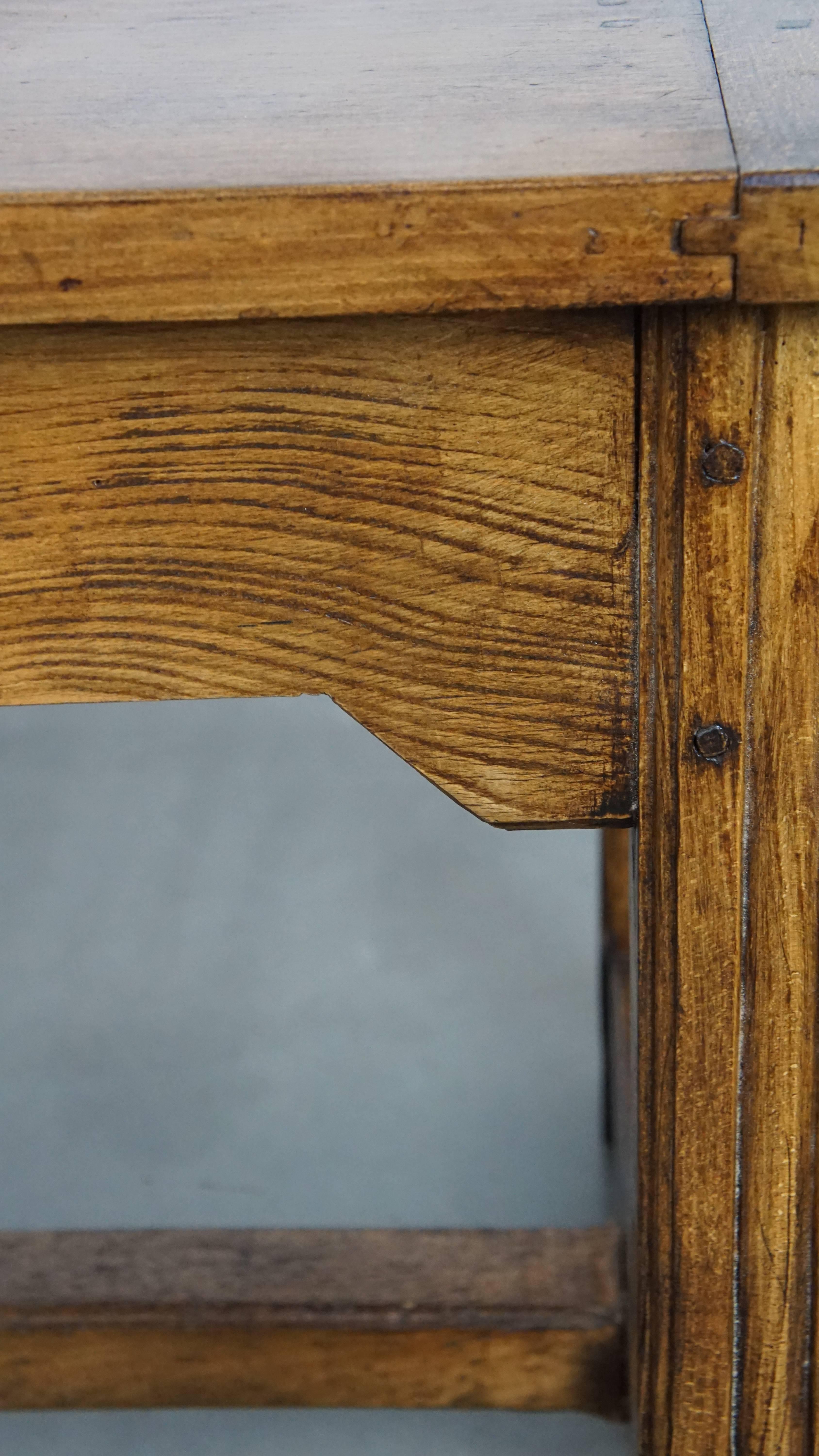 Antique French Oak Esstisch mit 3 Schubladen im Angebot 8