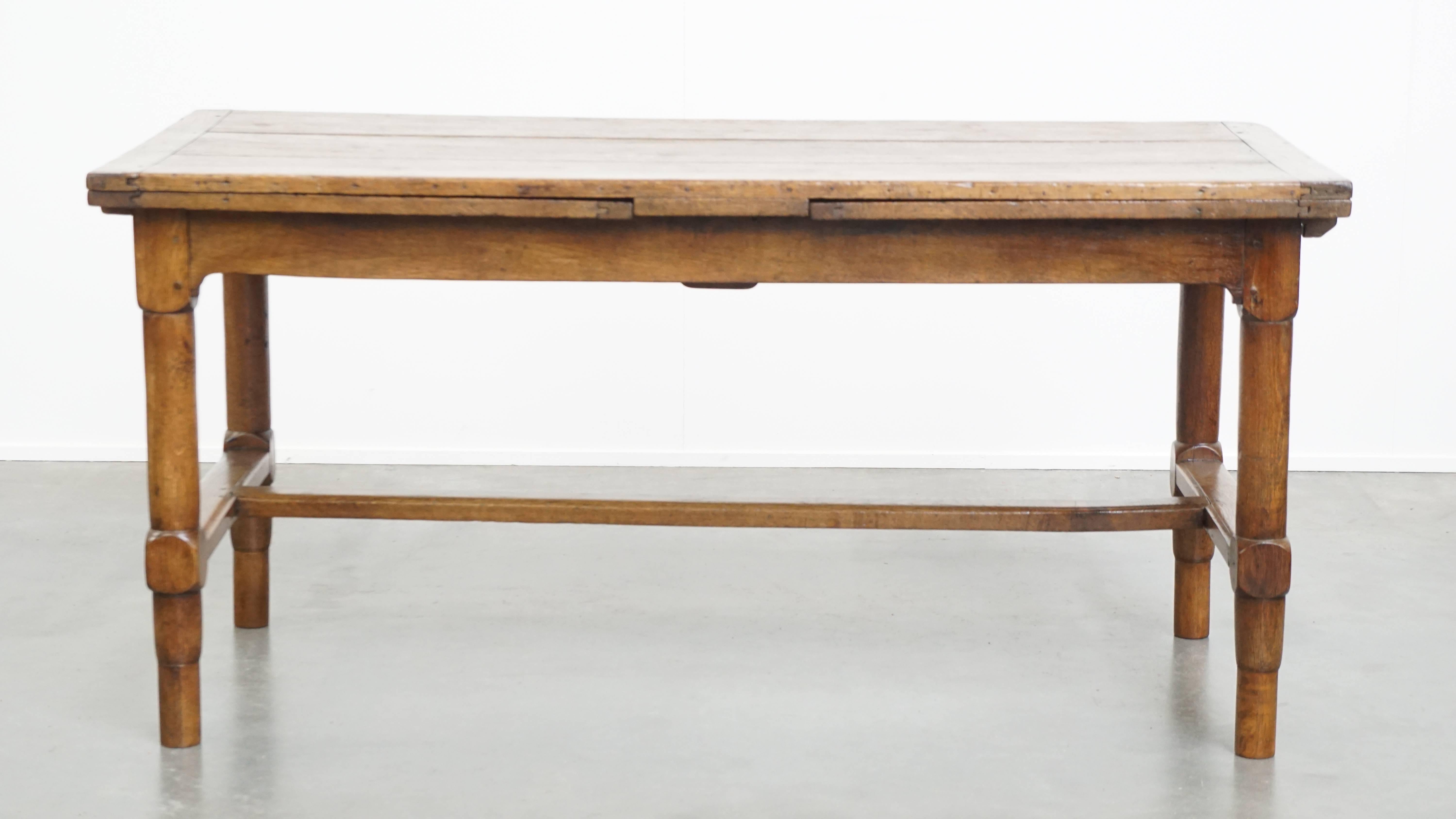 Bois Table de salle à manger ancienne de la fin du XVIIIe siècle en vente