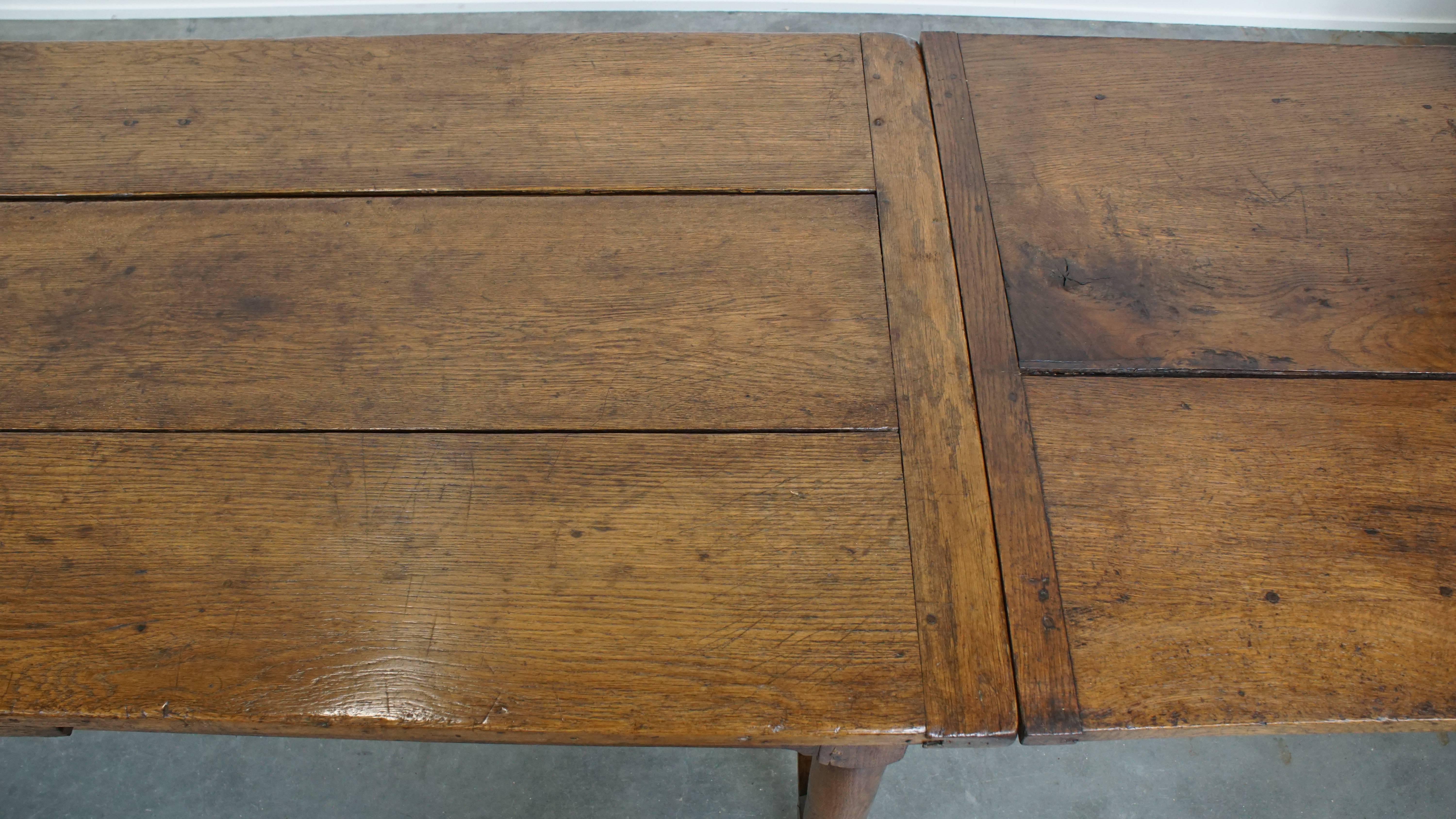 Table de salle à manger ancienne de la fin du XVIIIe siècle Bon état - En vente à Harderwijk, NL