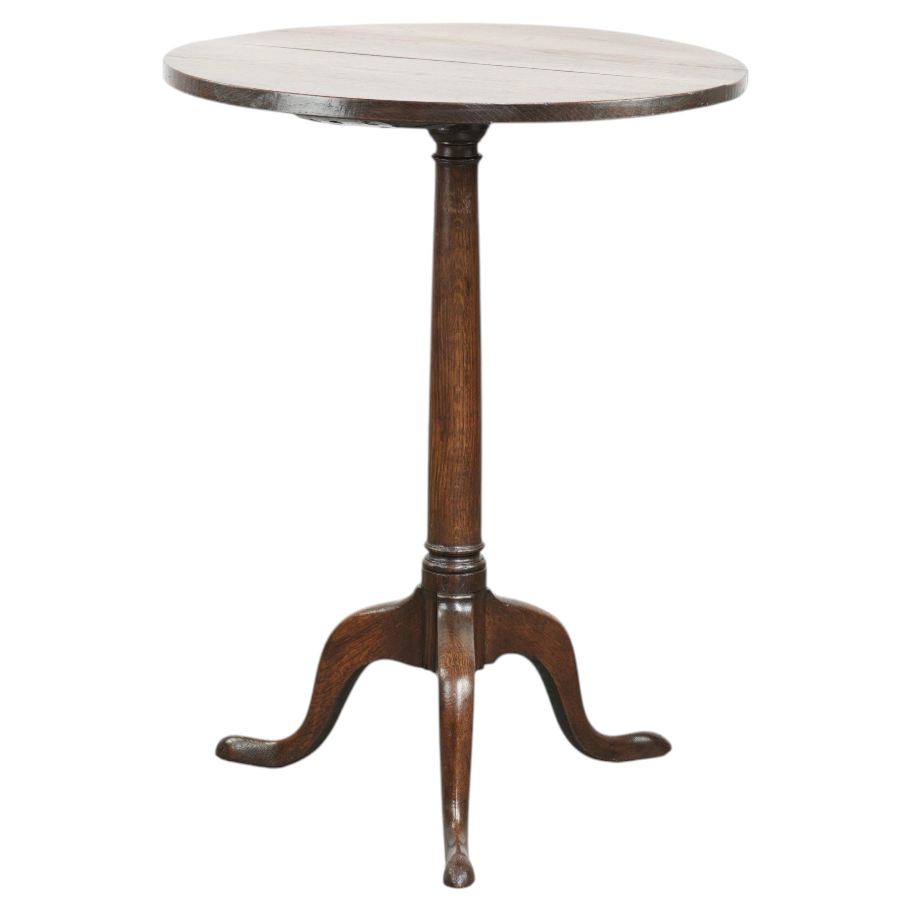 Antique English wine table in oak from the late 18th / early 19th century For Sale