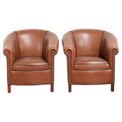 Lot de 2 fauteuils club en cuir de vache, en bon état, de style anglais