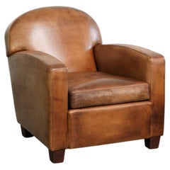 Sleekly designed sheepskin design armchair with a great appearance