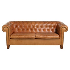 2,5-Sitzer-Chesterfield-Sofa aus Schafsleder in einem hellen Cognac-Farbton