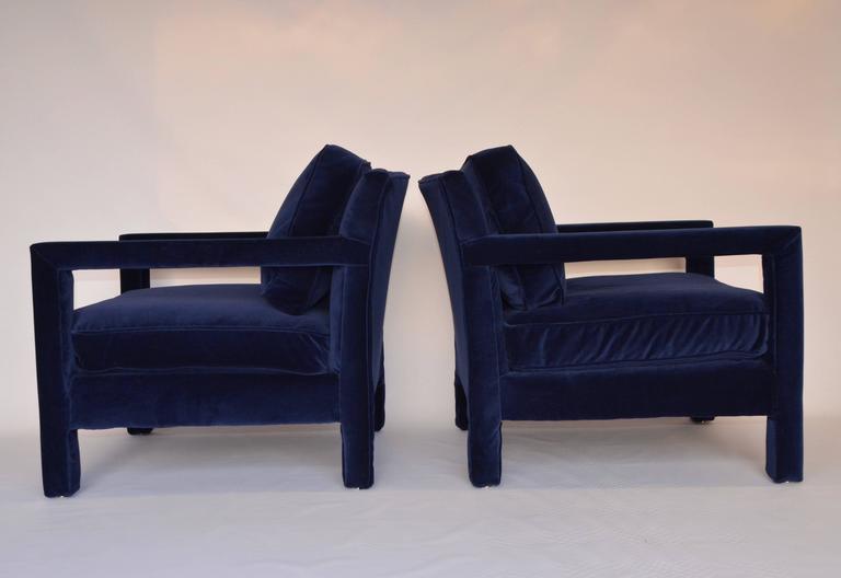 Pair Of Milo Baughman Style Parsons Lounge Chairs At 1stdibs A Beautiful Pair Of Fully Upholstered Parsons Chairs In The Style Milo Baughman
