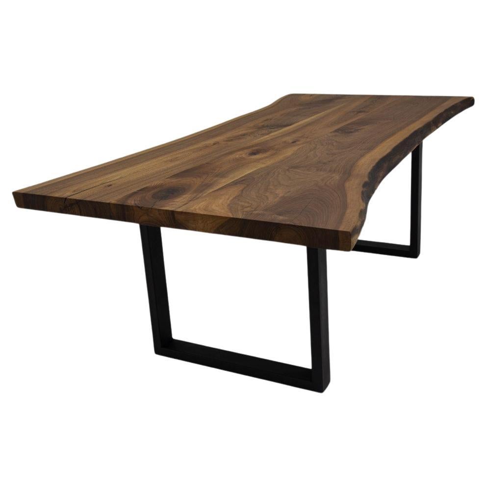 Table de salle à manger en noyer massif Live Edge