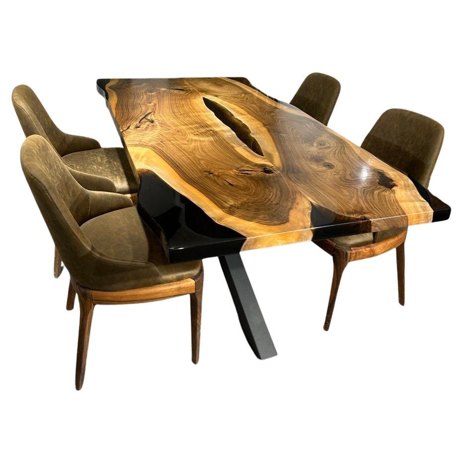 Oggetti nuovi e personalizzabili nella categoria Dining Room Tables