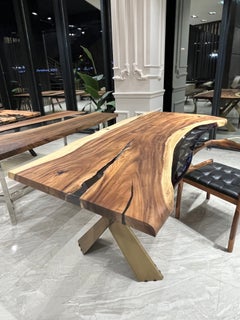 Tavolo da pranzo con bordo vivo in resina epossidica - Tavolo Suar Wood