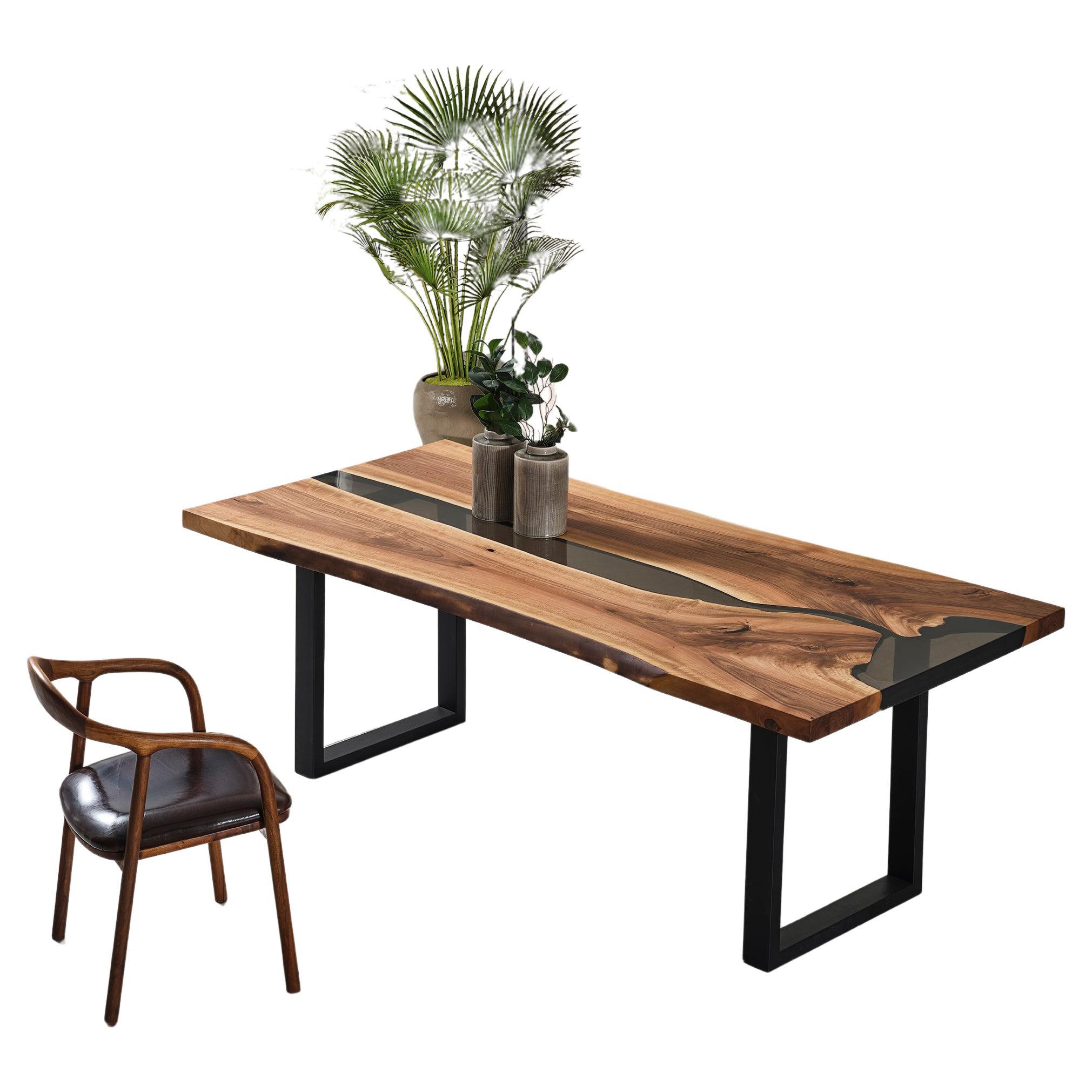 Tavolo da pranzo River Epoxy Walnut Wood - Tavolo con bordo vivo - Tavolo personalizzabile in vendita