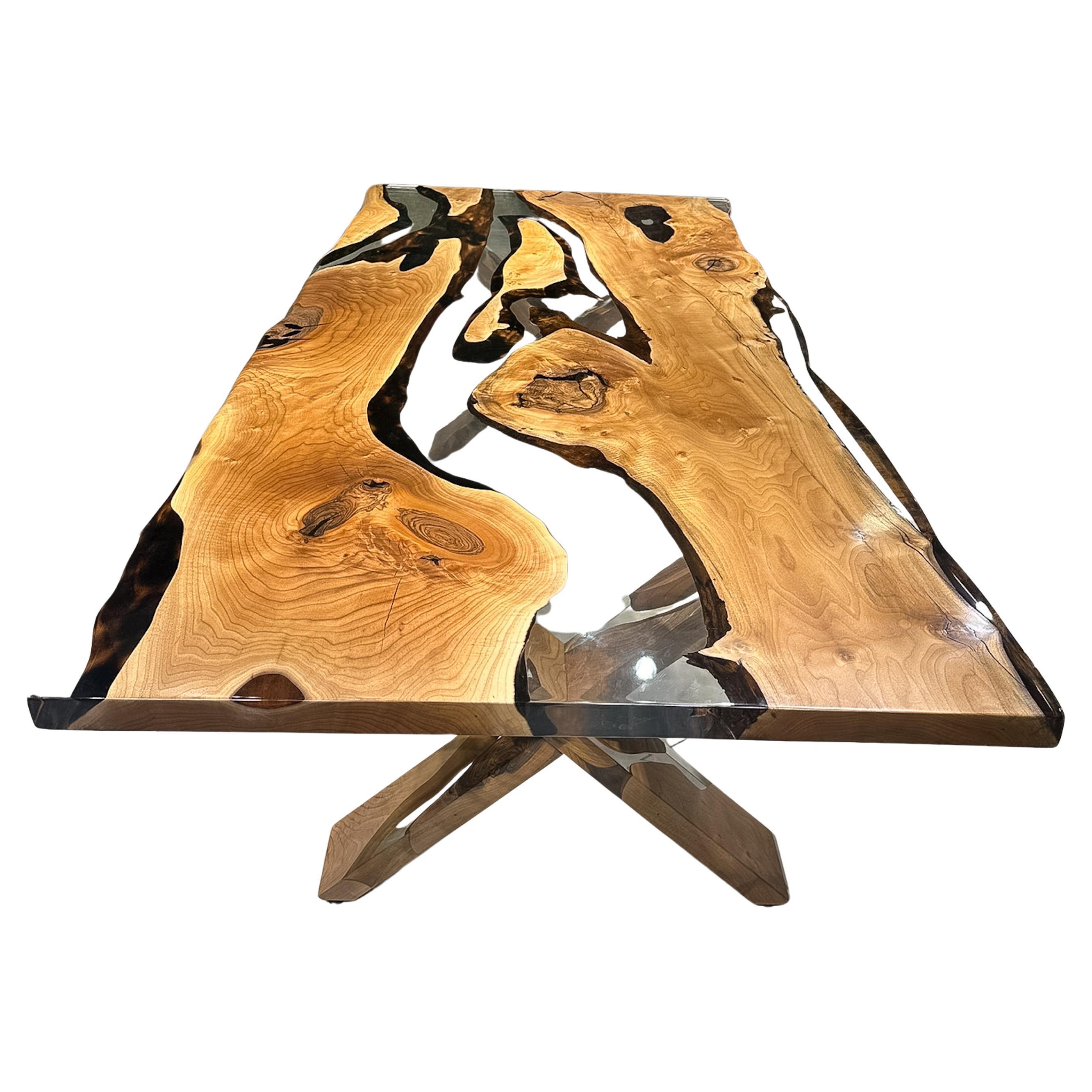 Table en résine époxy transparente