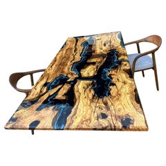 Mesa de comedor de madera de olivo epoxi azul - Mesa de comedor a medida de resina epoxi azul