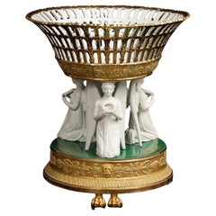 Centre de table réticulé figuratif en biscuit de porcelaine de Paris, doré & Greene Ground