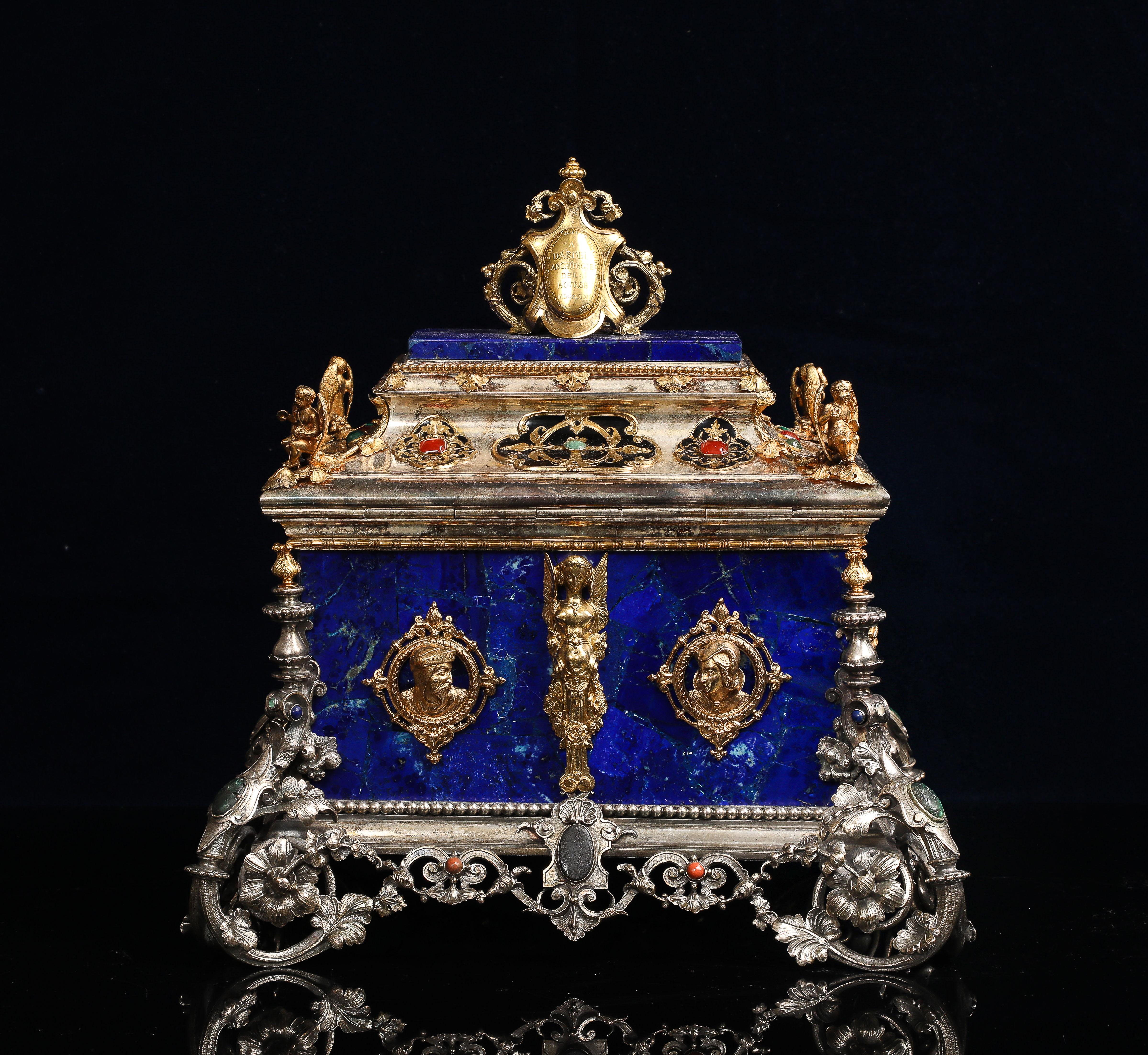 Francese Importante scatola rinascimentale francese in argento, lapislazzuli, Jewell e coperta di gioielli in vendita