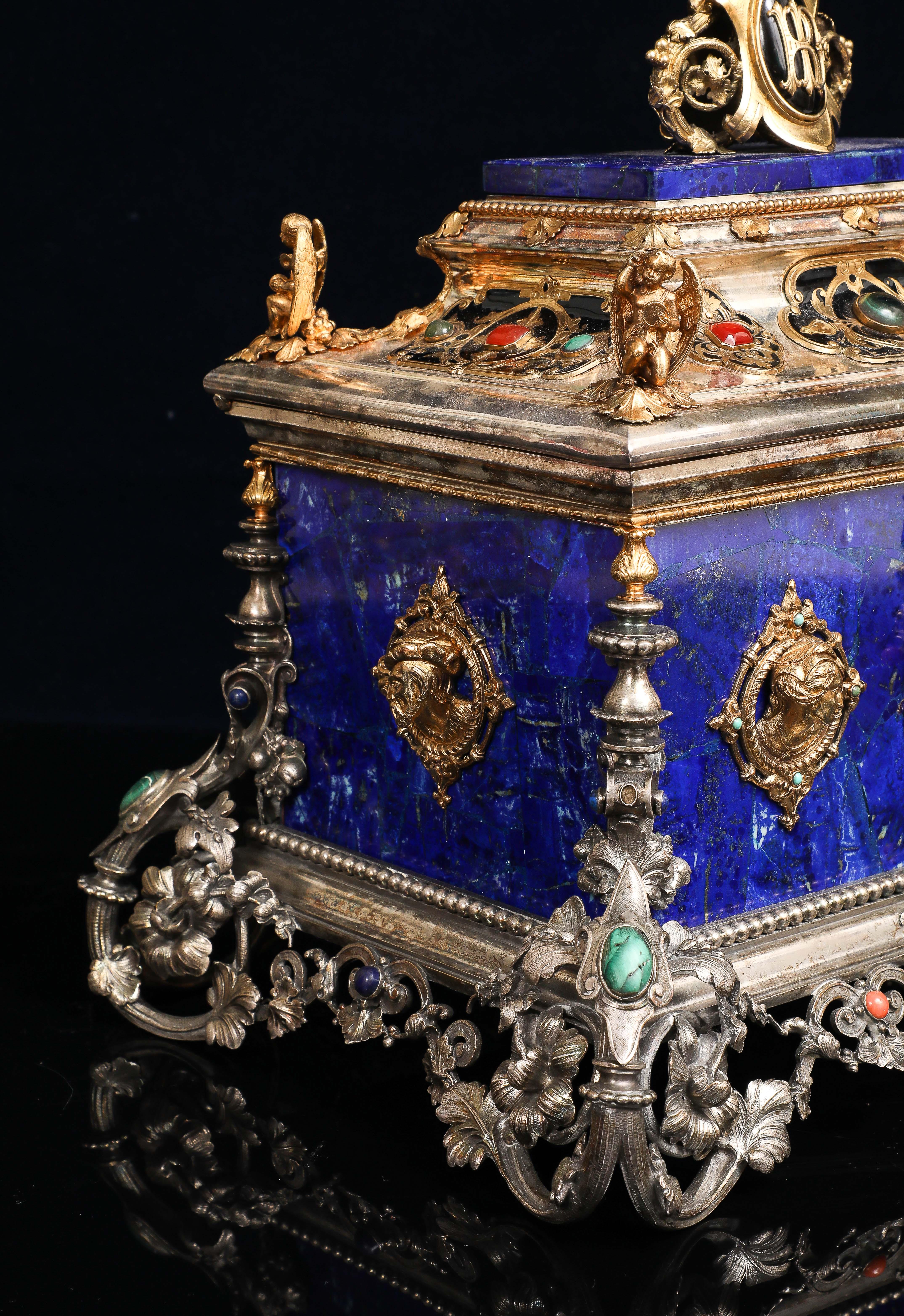 Argento Importante scatola rinascimentale francese in argento, lapislazzuli, Jewell e coperta di gioielli in vendita