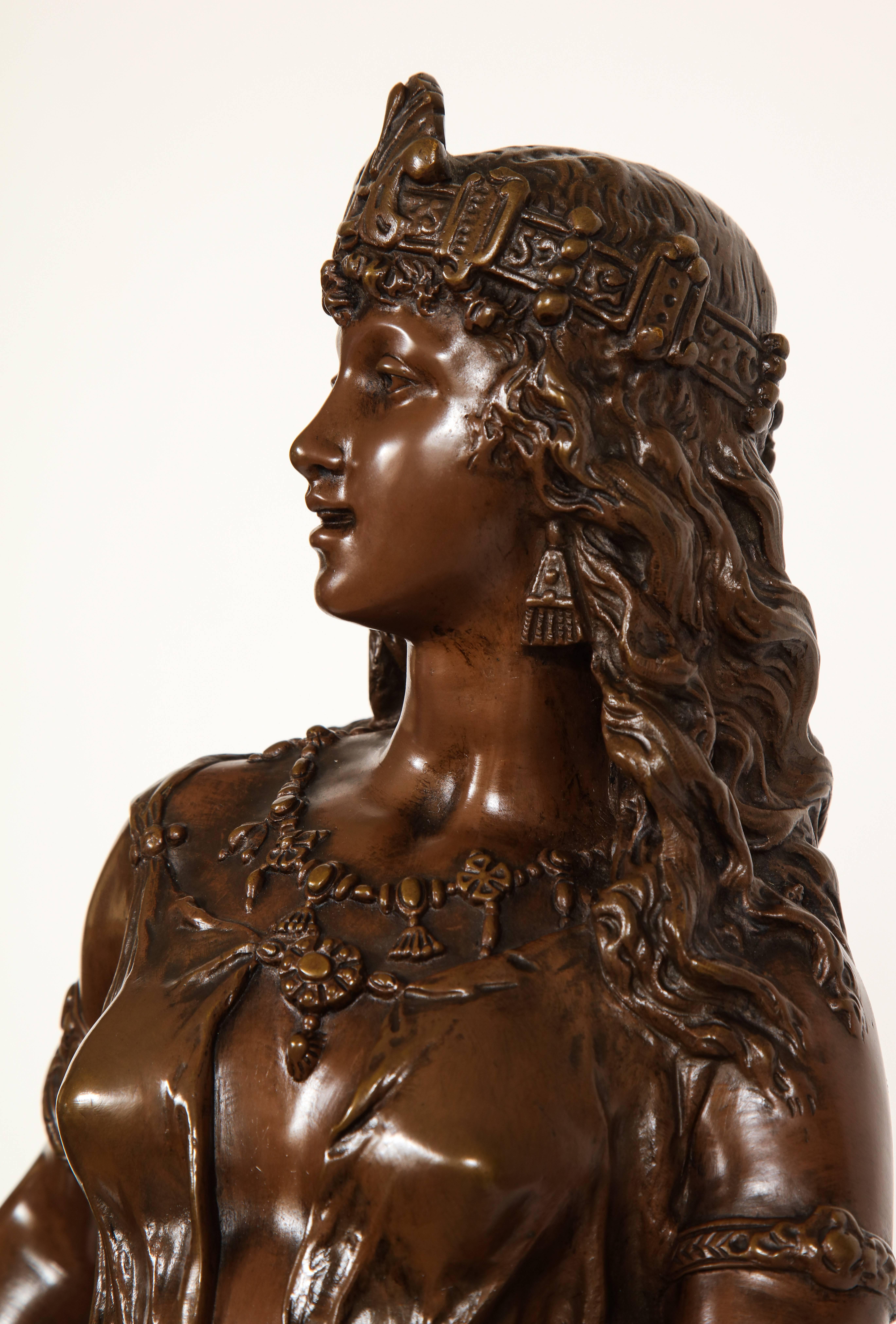 Belle Époque Grande scultura in bronzo patinato di 