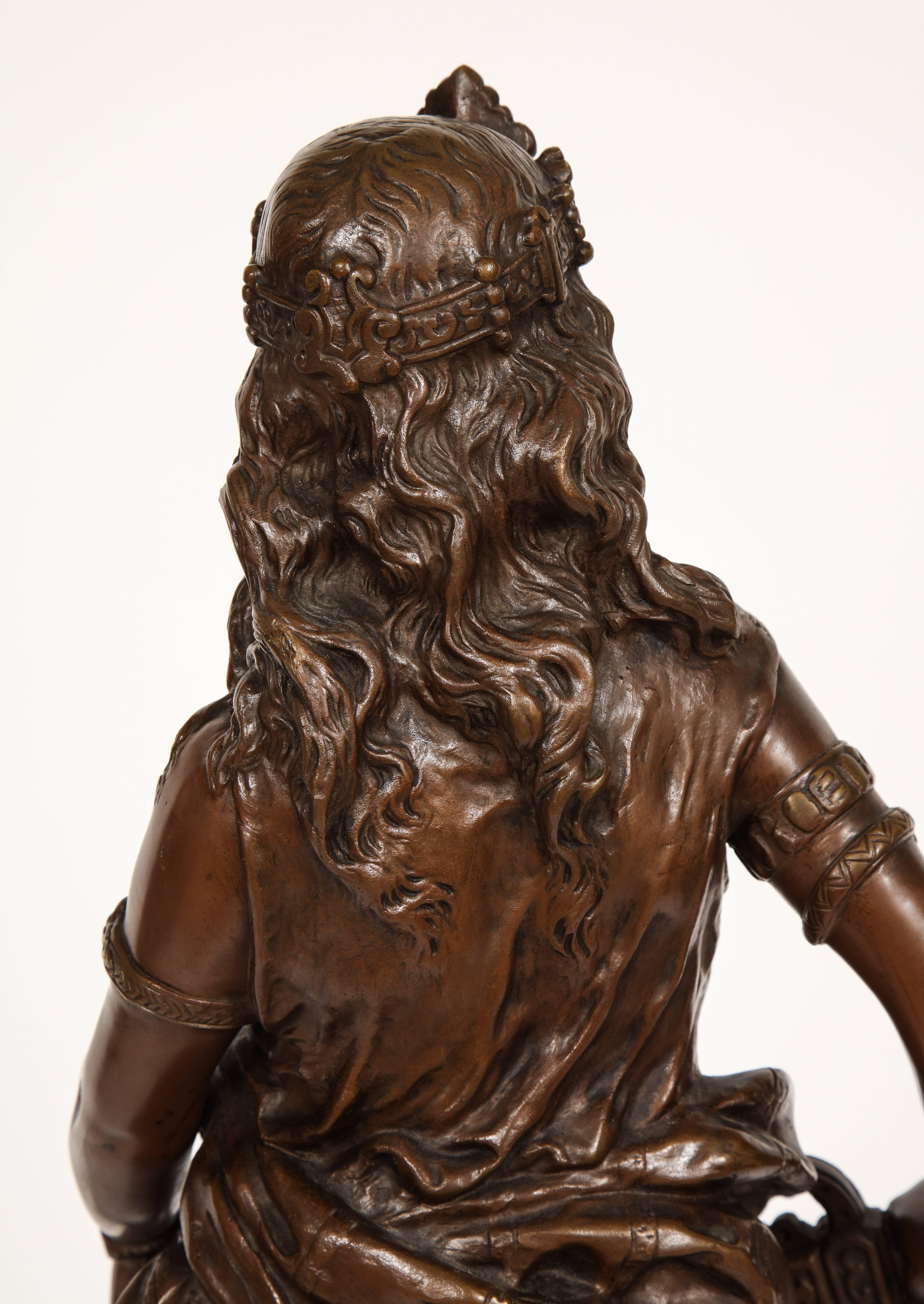 Bronze Grande sculpture en bronze patiné de 