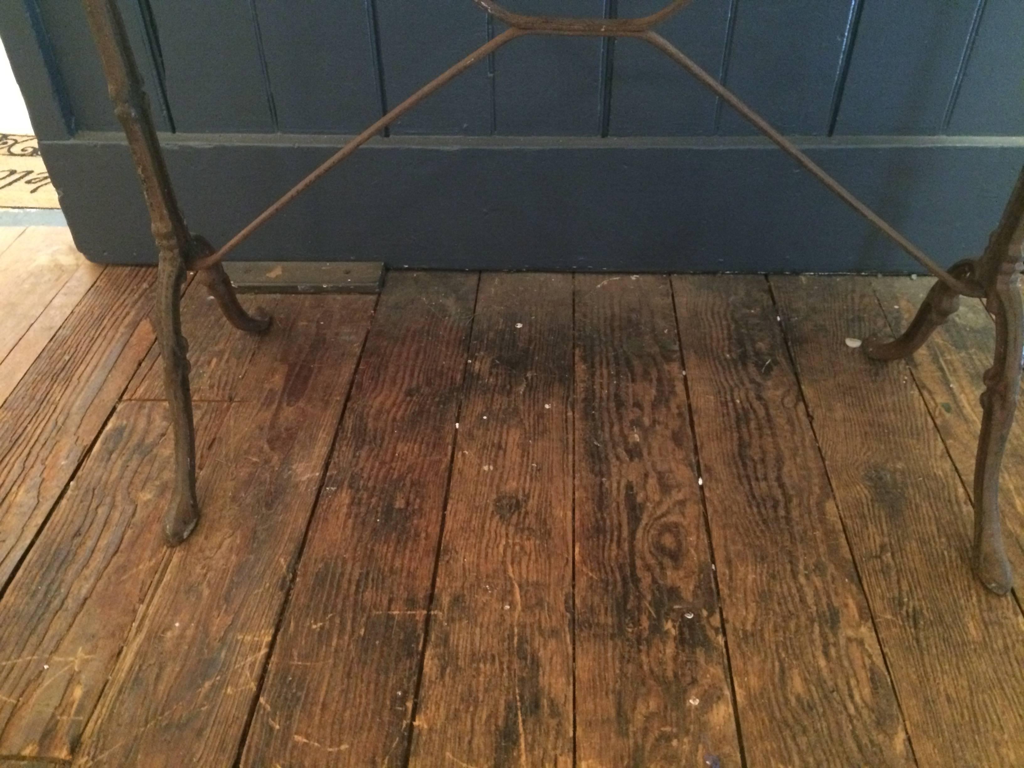Charming Vintage Iron and Marble Bistro Table Desk In Excellent Condition In Hopewell, NJ