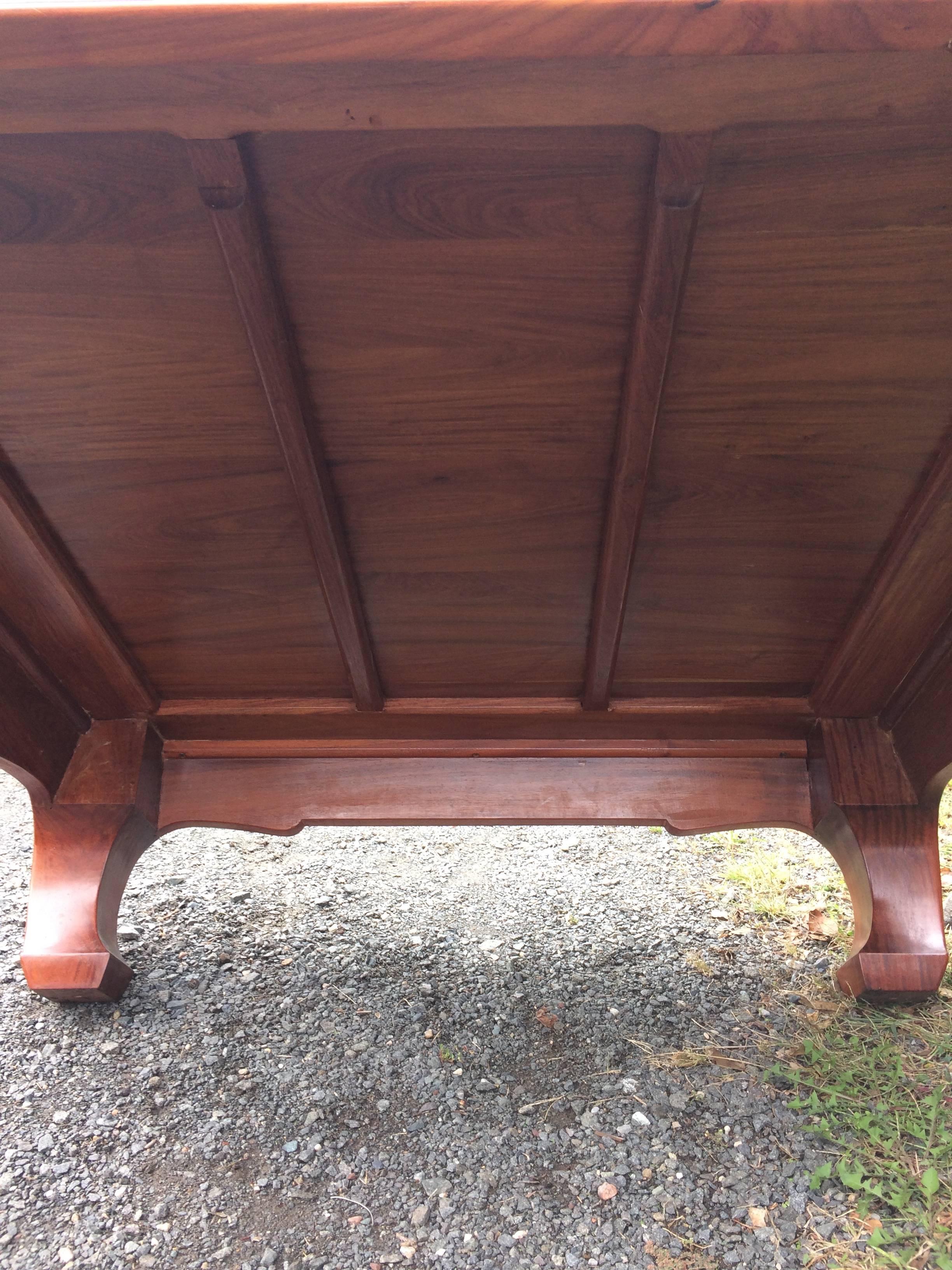 Large Handsome Mahogany Square Coffee Table with Asian Flair In Excellent Condition In Hopewell, NJ