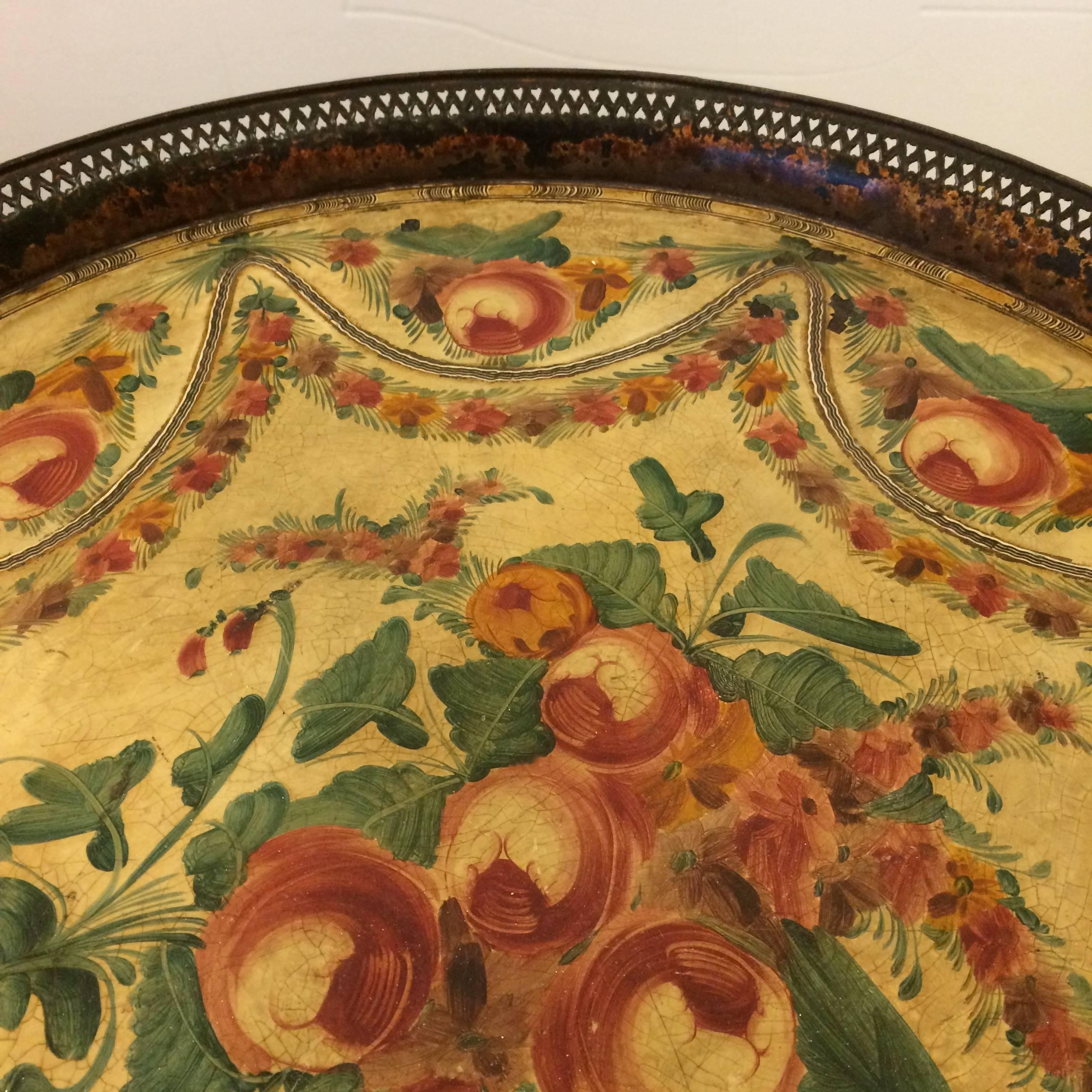 Mid-20th Century Charming Painted Tole Tray Side Table For Sale