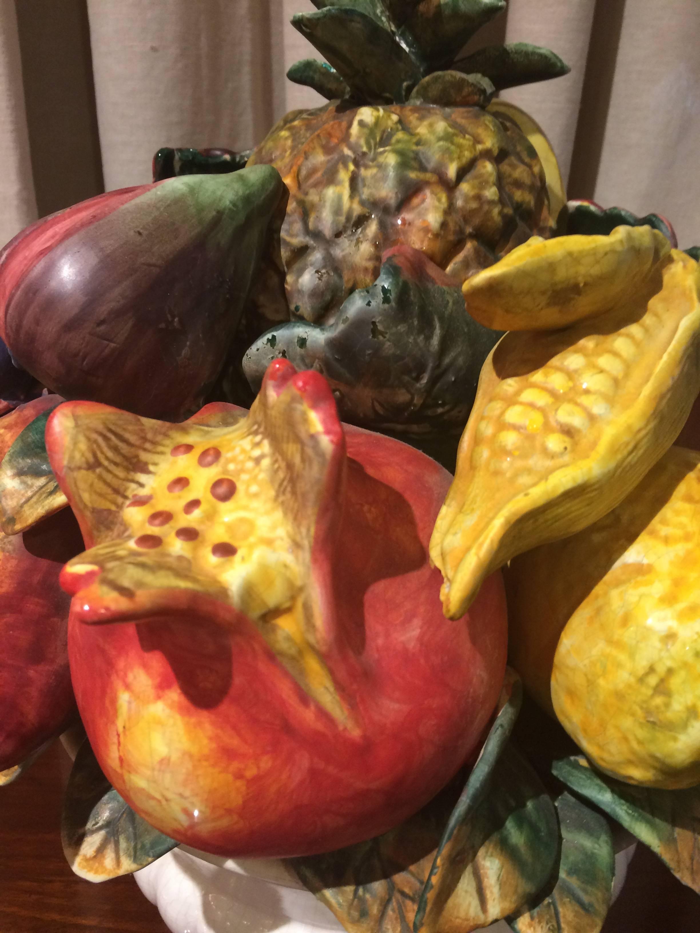 Mouthwatering Italian Ceramic Fruit Bowl Centerpiece In Good Condition In Hopewell, NJ