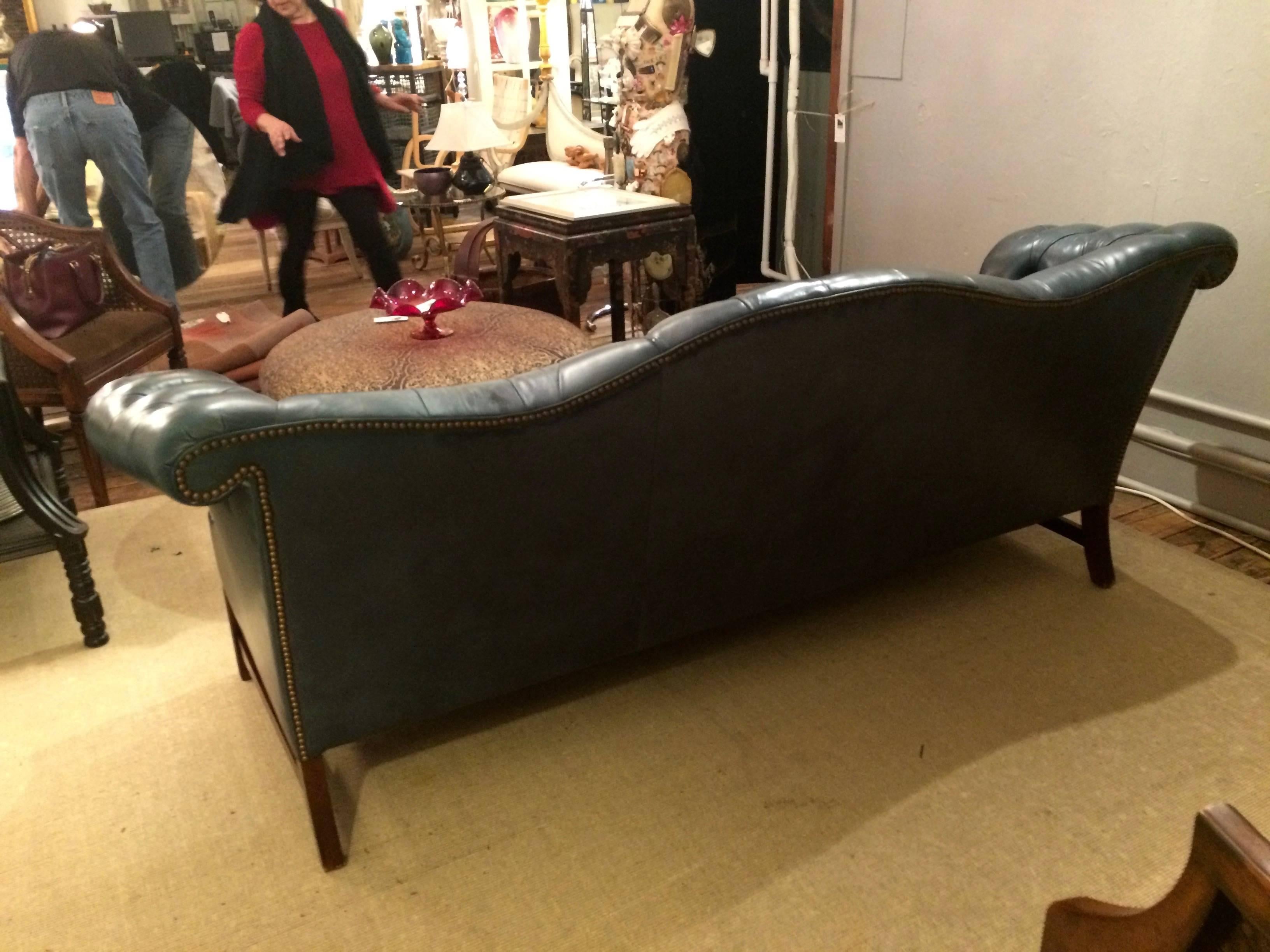 Late 20th Century Elegant Grey Blue Leather Tufted Chesterfield