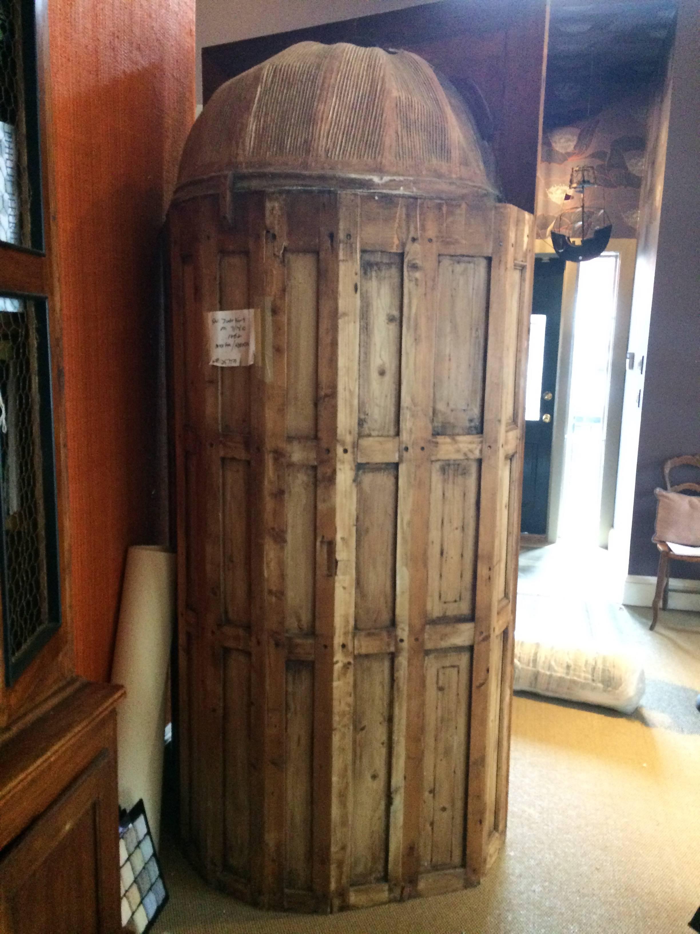 French Pair of Magnificent Antique Scallop Shell Curved Book Shelf Cabinets