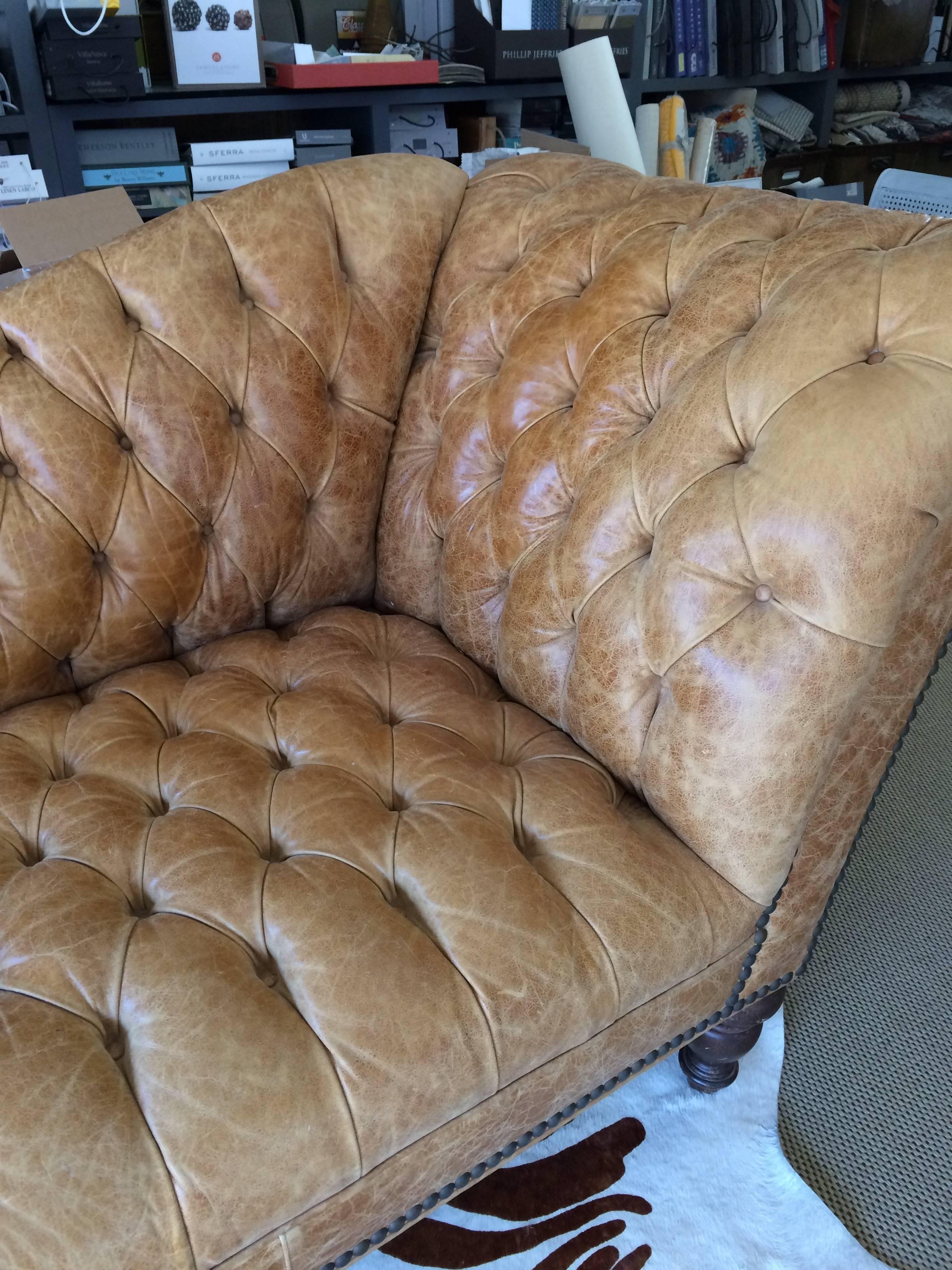 Sensational Tufted Leather Elegant Chesterfield Sofa 1