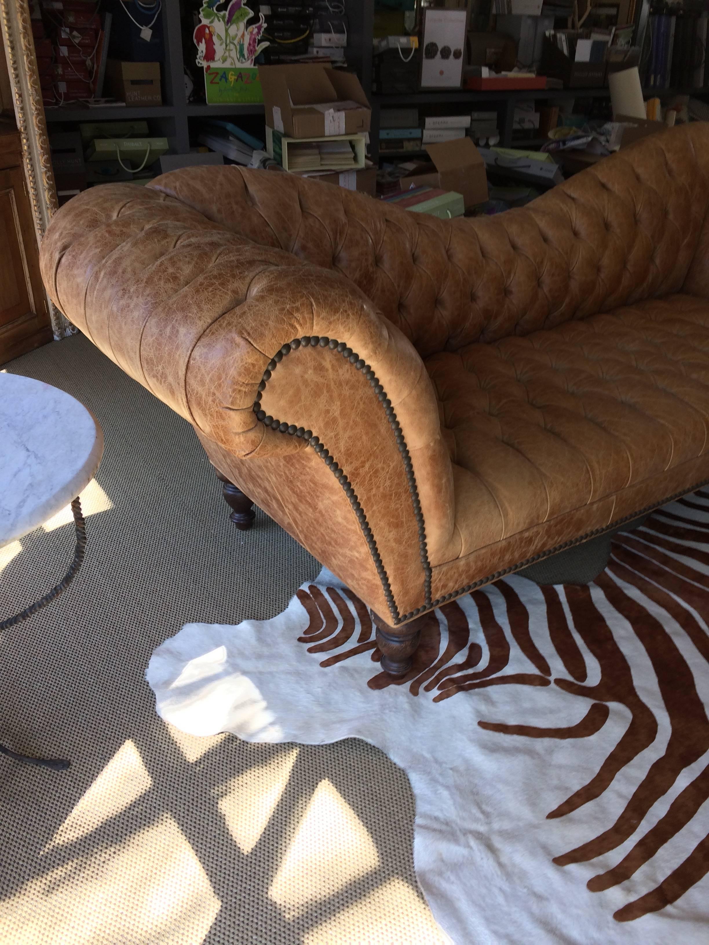 Sensational Tufted Leather Elegant Chesterfield Sofa In Excellent Condition In Hopewell, NJ