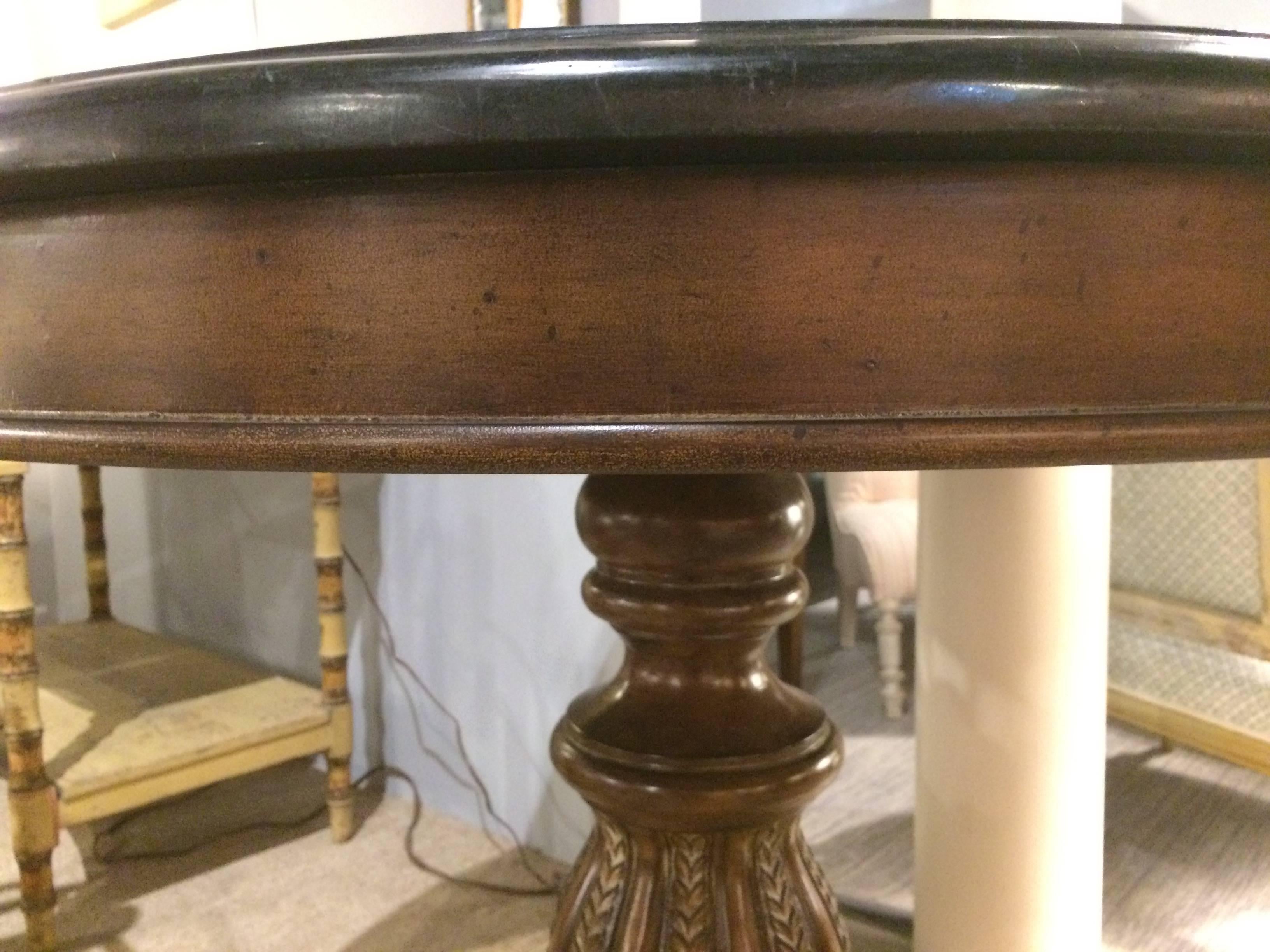 Late 20th Century Handsome Round Center or Side Table with Decorative Star Marble Top