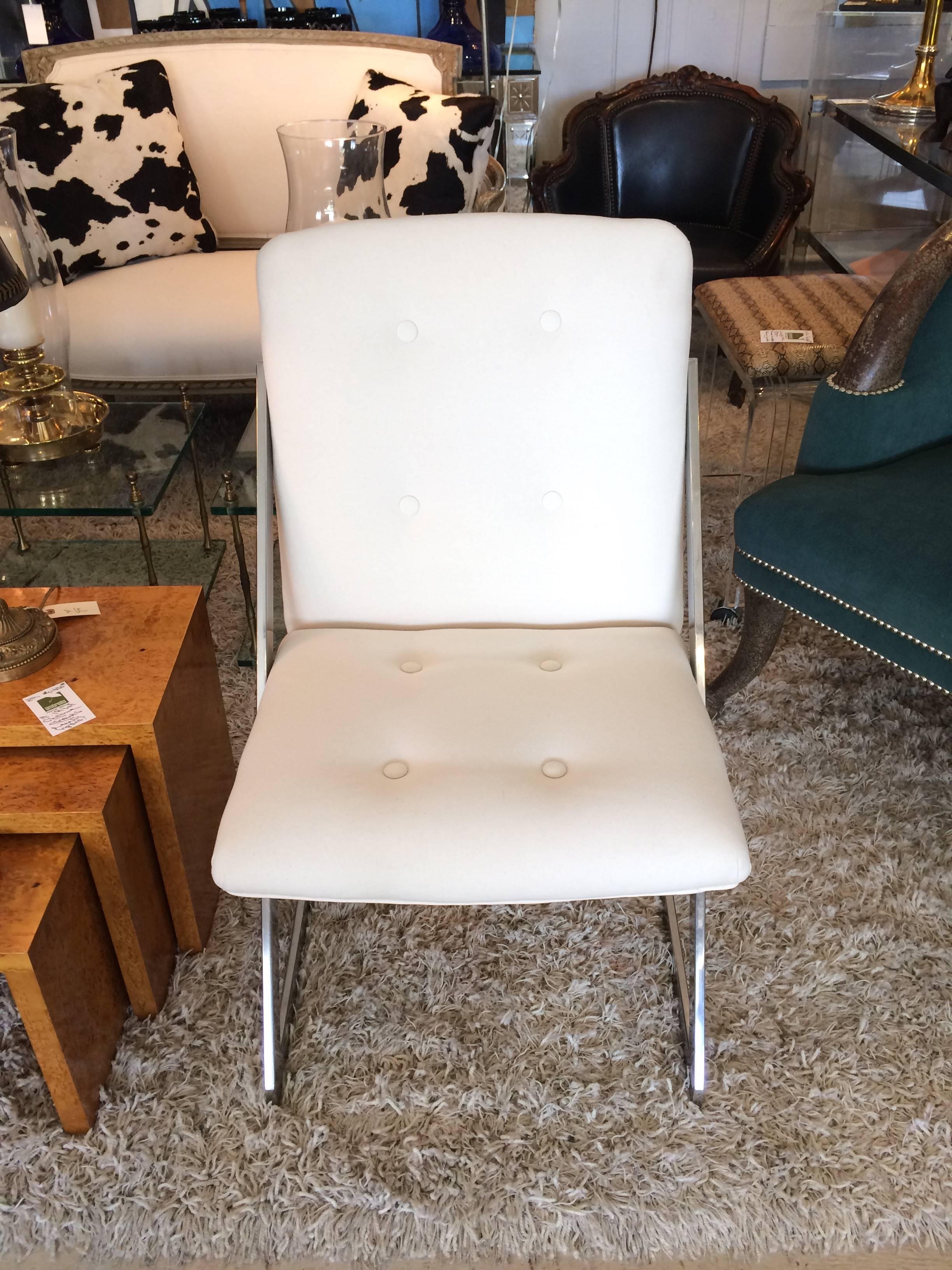 American Sleek Pair of Chrome and White Duck Mid-Century Modern Chairs