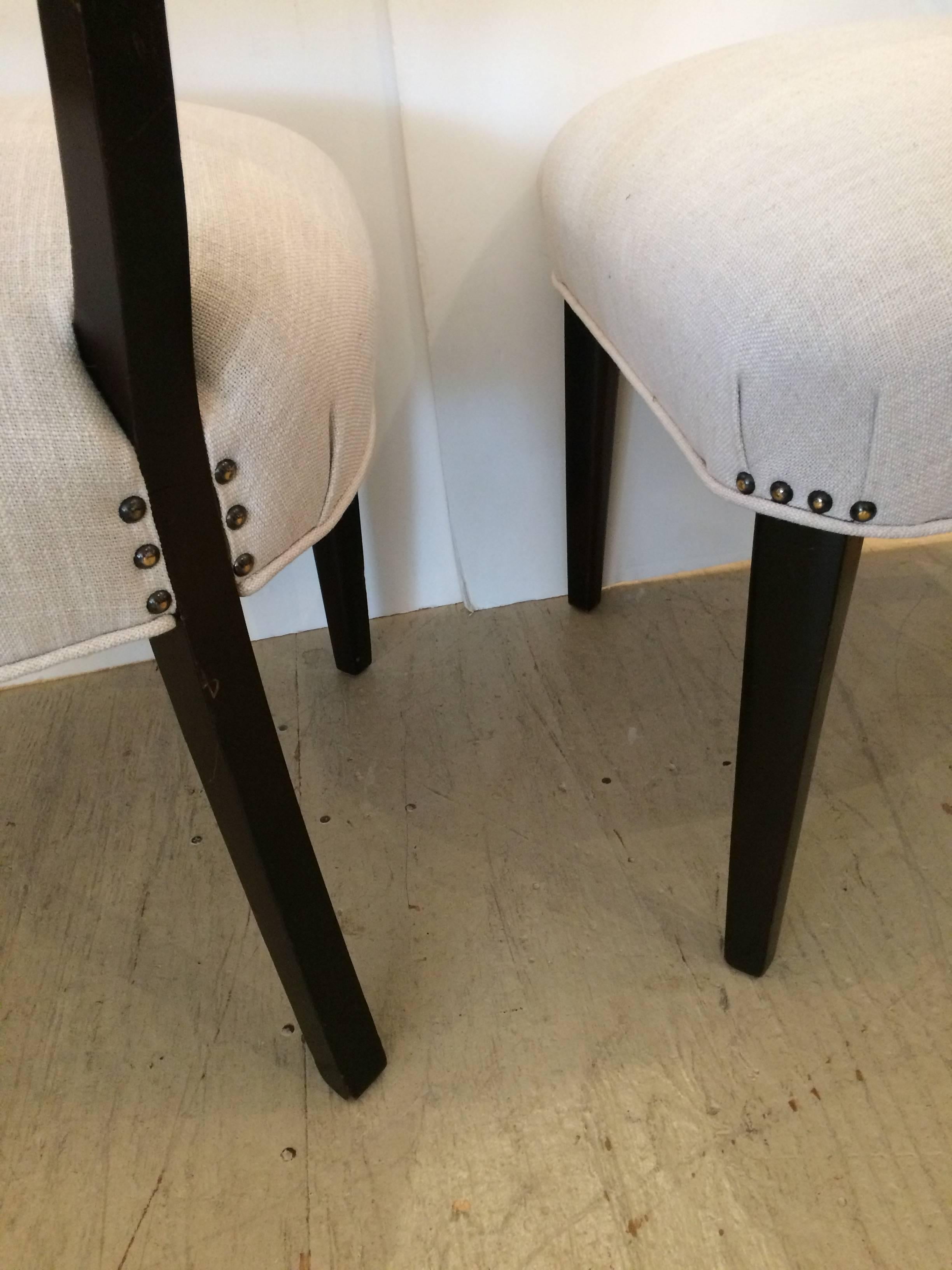 Mahogany Super Stylish Mid-Century Modern Pair of Klismos Club Lounge Chairs