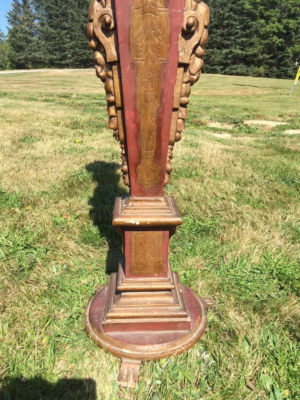 Ornate Italian Painted Wooden Pedestal In Excellent Condition In Hopewell, NJ