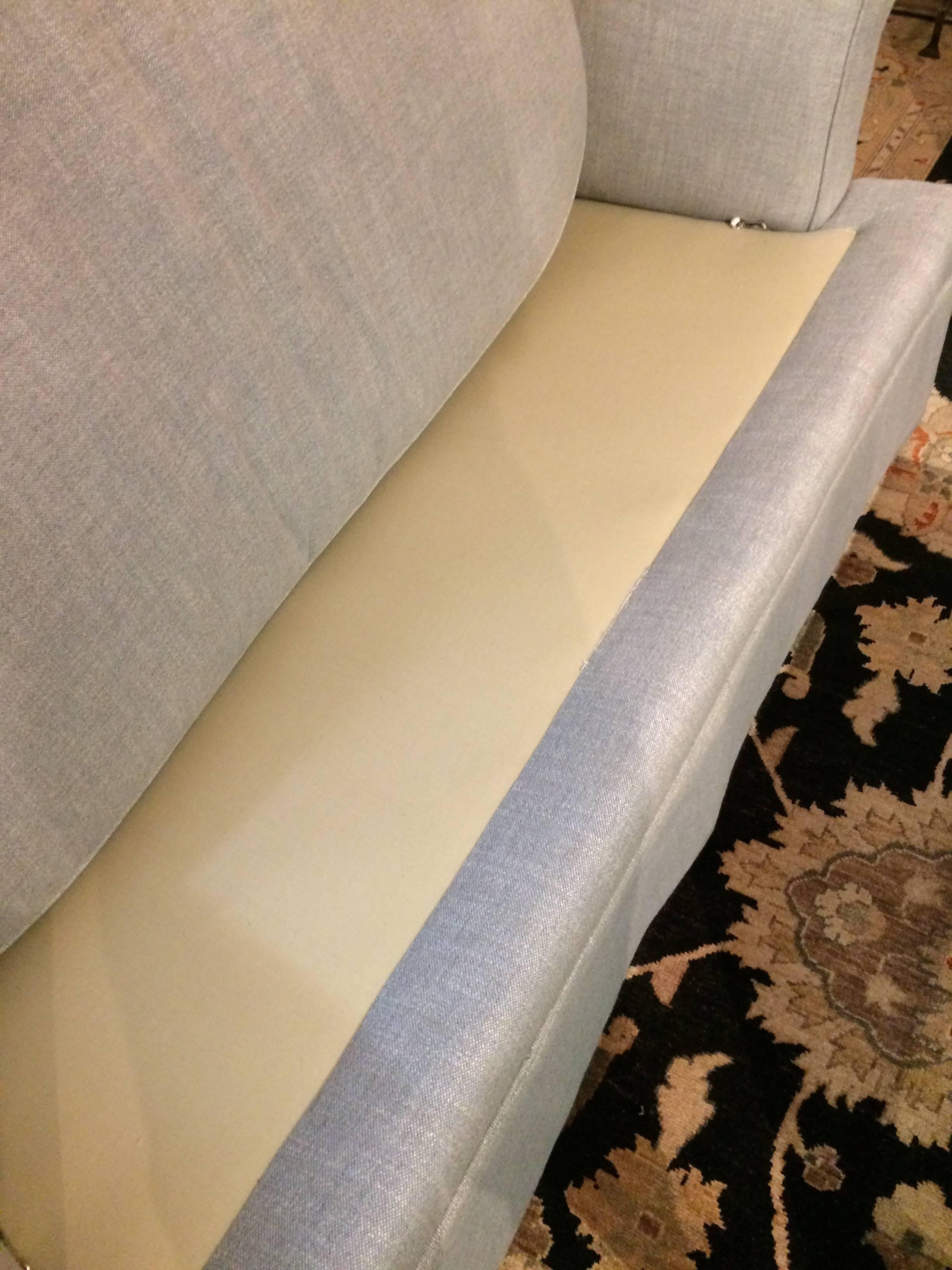 Great Looking Pair of Smart Platinum Gray Linen Sofa Loveseats 3