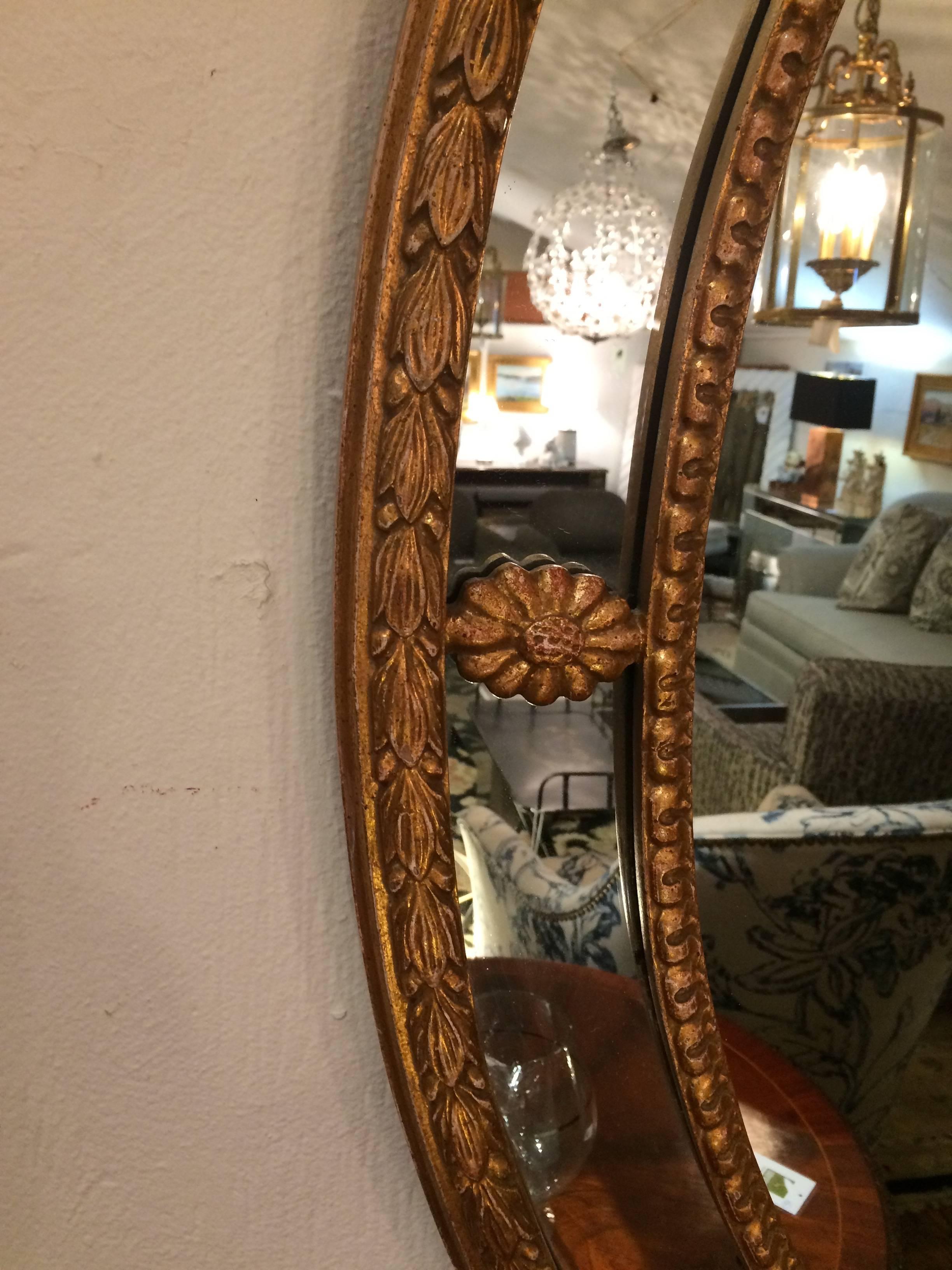 Classic Pair of Large Oval Italian Giltwood Mirrors In Excellent Condition In Hopewell, NJ