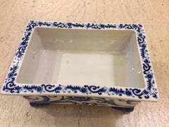 Lovely 19th Century English Blue and White Planter Jardiniere Cachepot