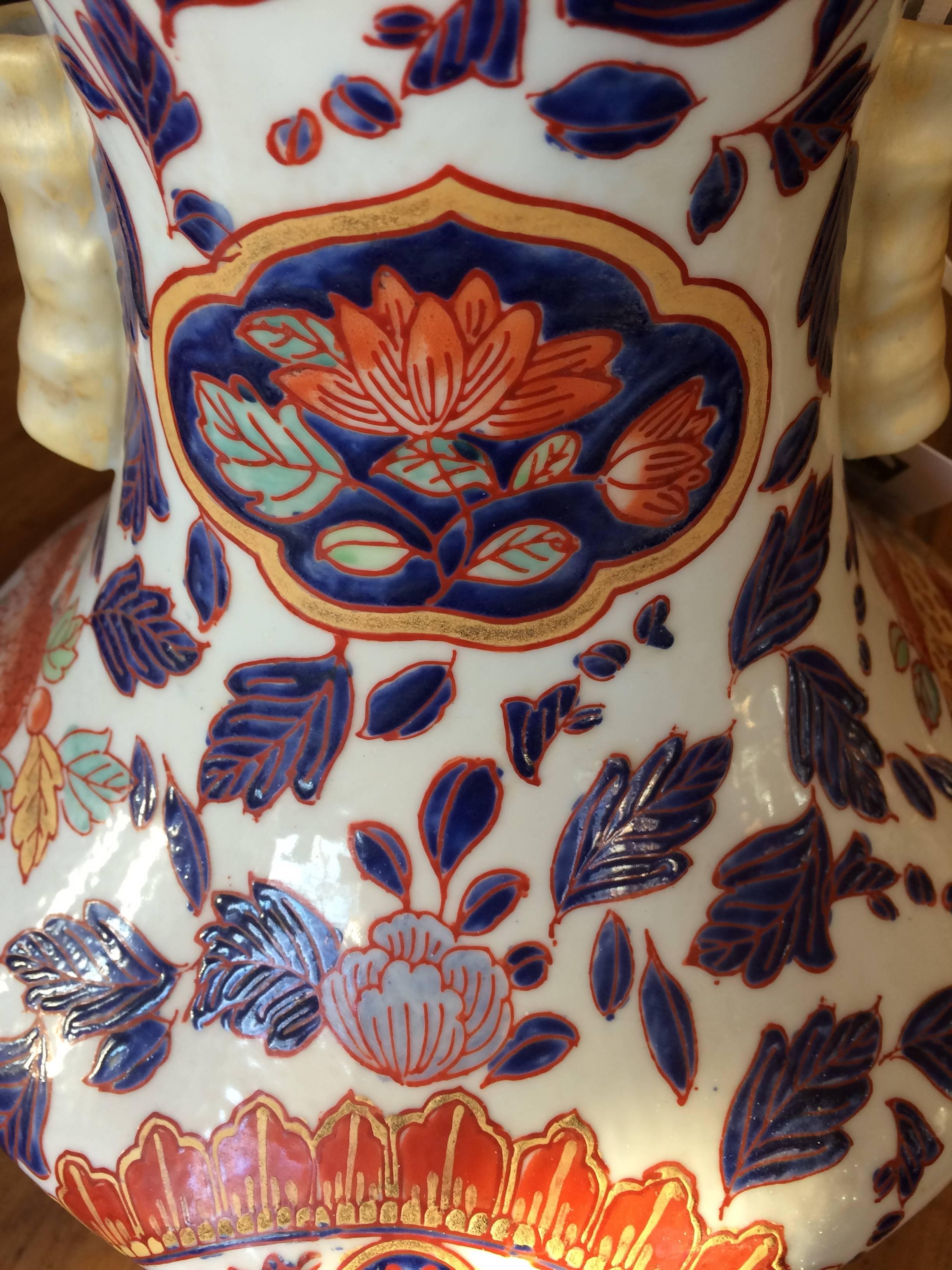 Gorgeous Pair of Imari Style Painted Vases In Excellent Condition In Hopewell, NJ