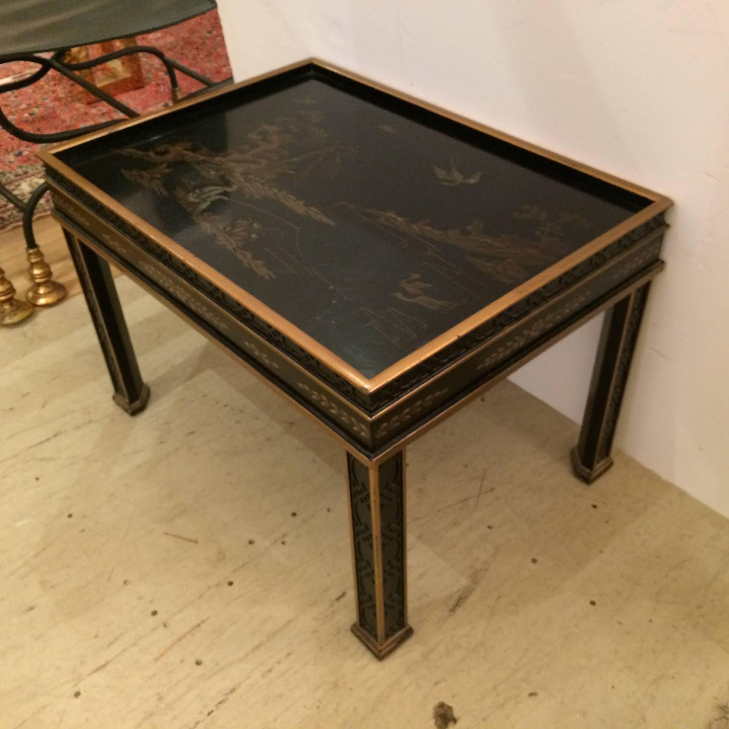 Chinoiserie Style Black and Gold End Table by Drexel Heritage In Excellent Condition In Hopewell, NJ