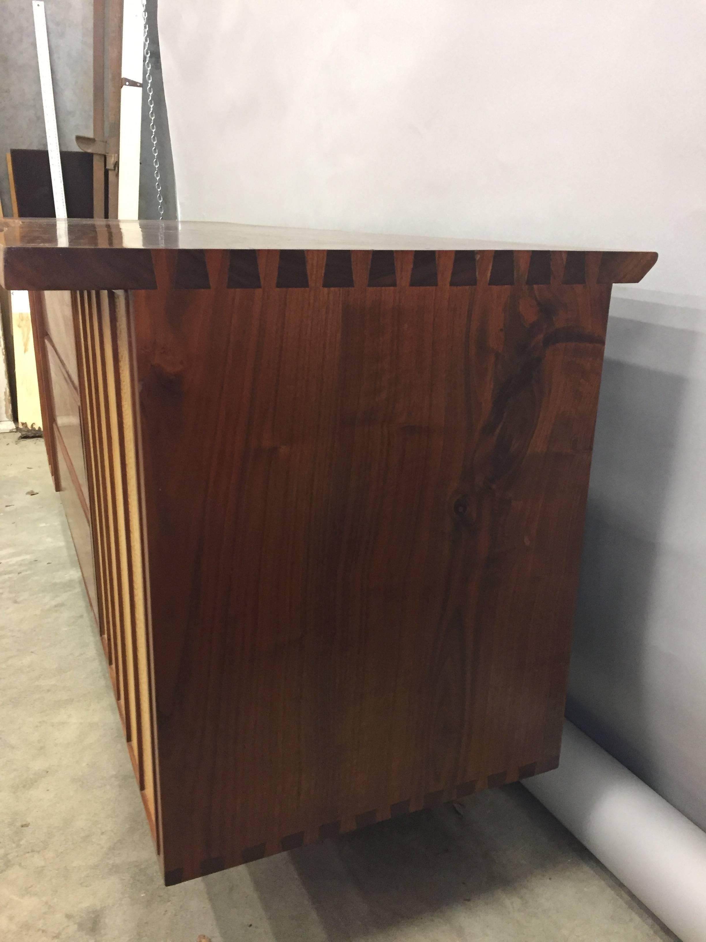 Stunning Nakashima Style Mixed Wood Credenza In Excellent Condition In Hopewell, NJ