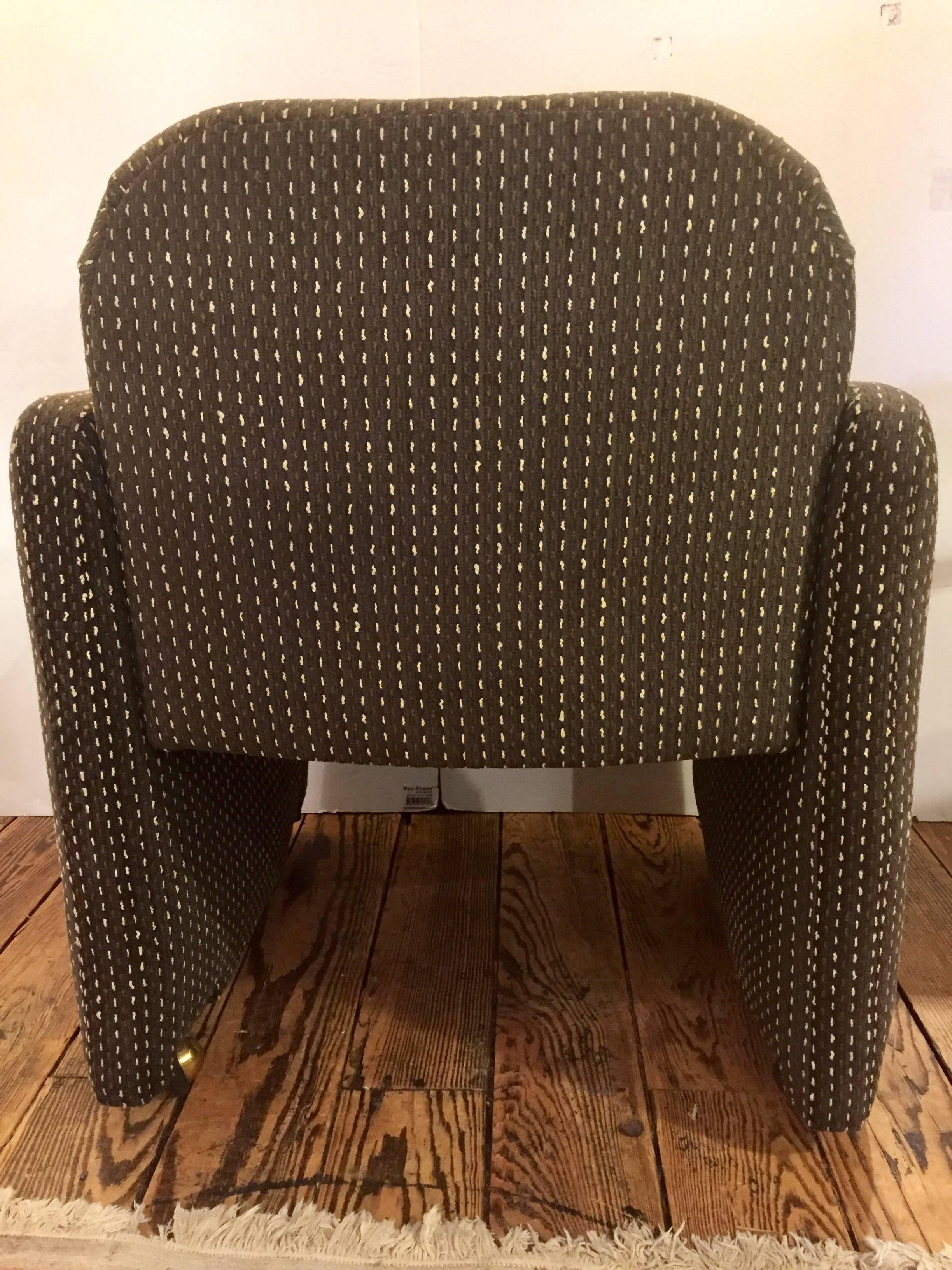 Pair of Cool Box Shaped Upholstered Mid-Century Modern Club Chairs In Excellent Condition In Hopewell, NJ