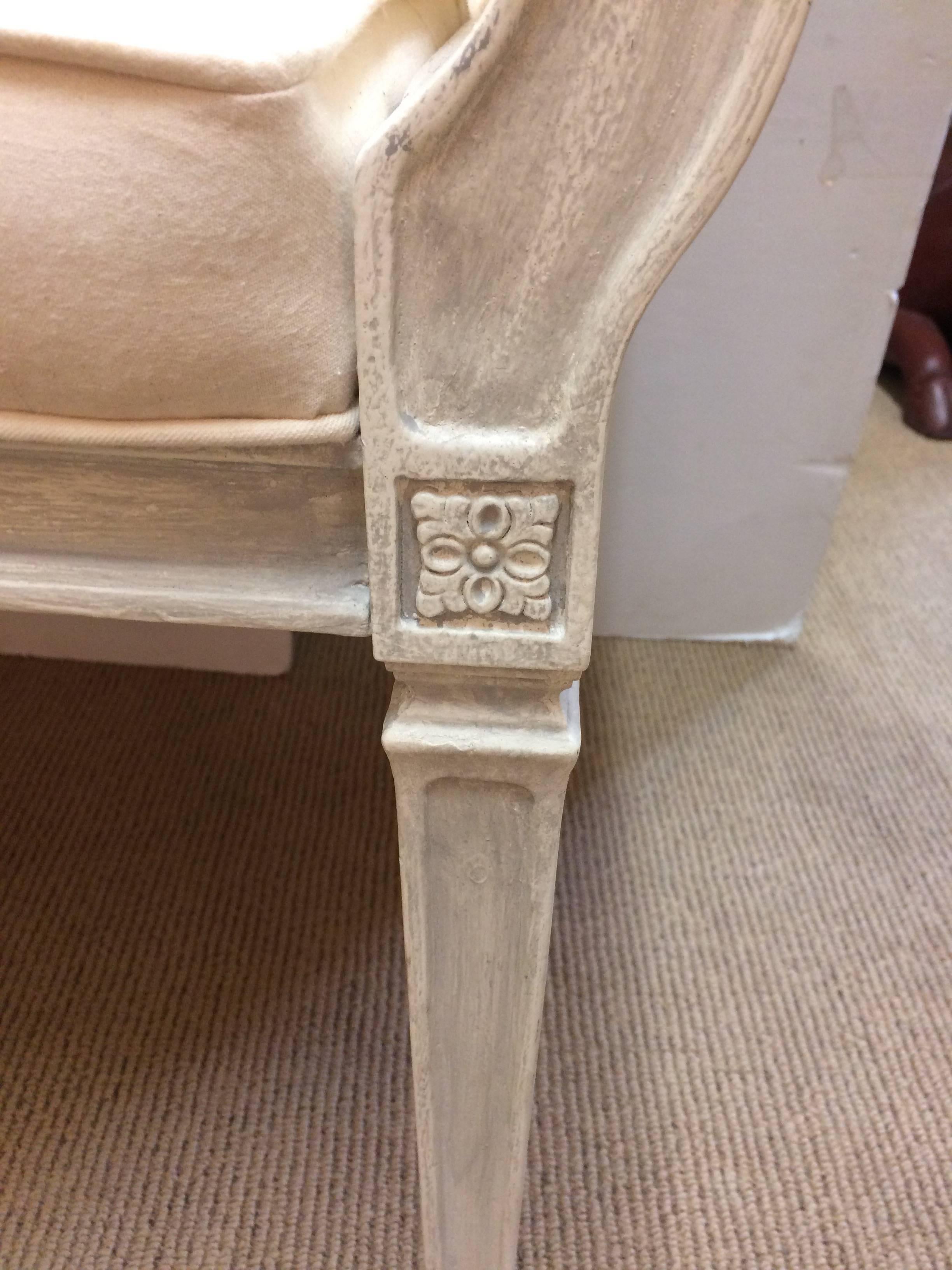 Lovely French Painted and Upholstered Bench Settee In Excellent Condition In Hopewell, NJ