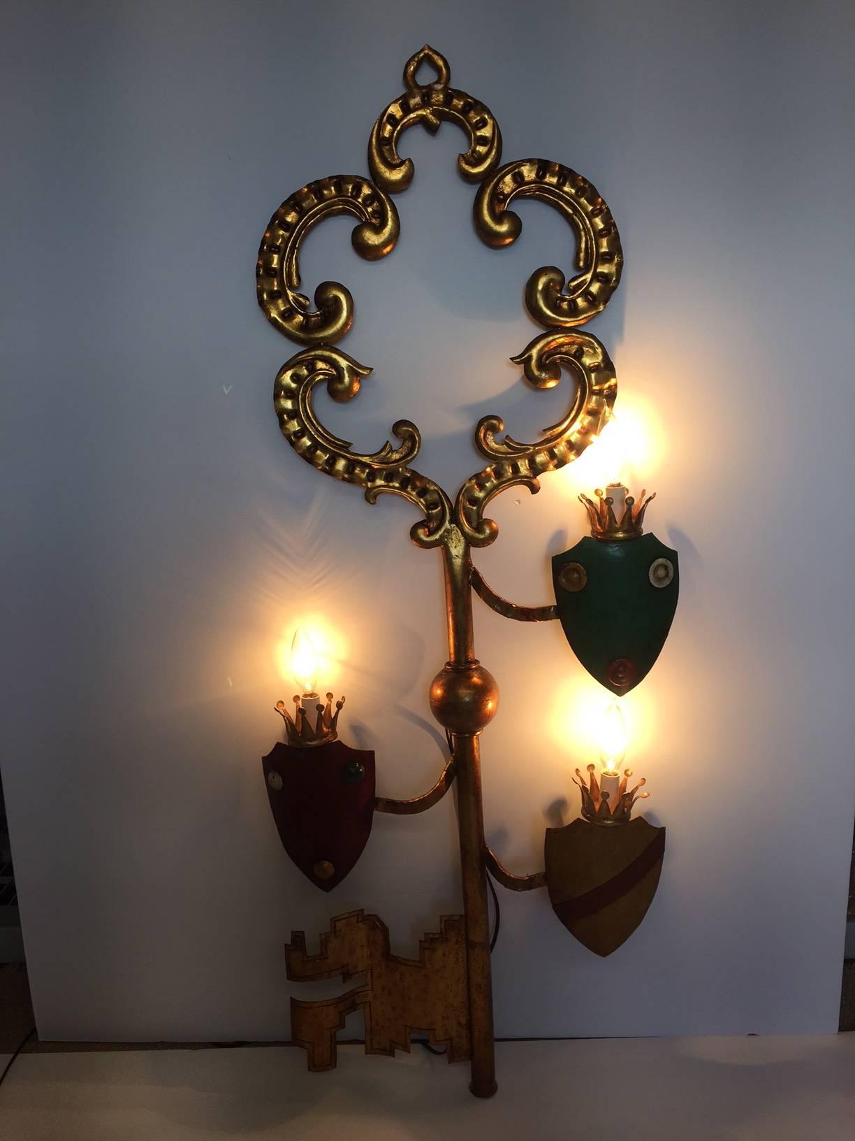 1960s Italian Polychromed Metal Key Sconce In Excellent Condition In Hopewell, NJ