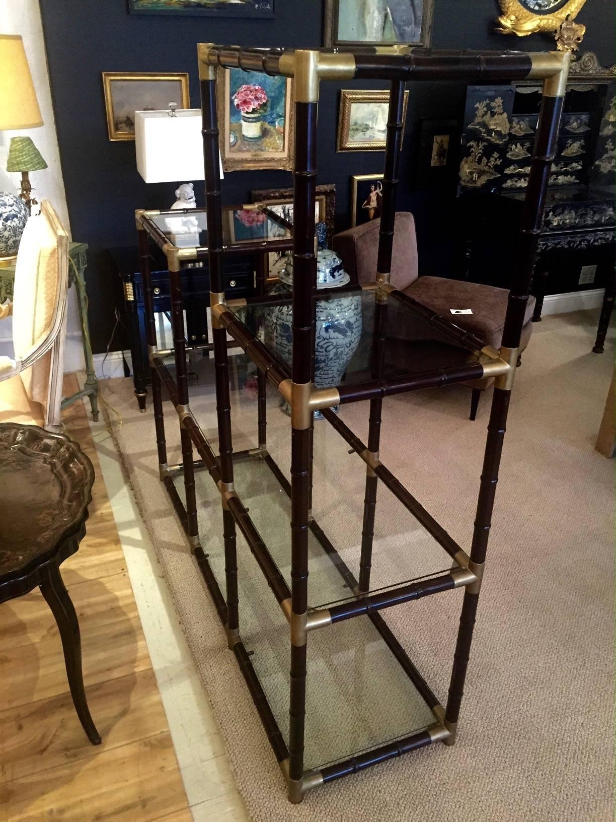 Chic Midcentury wood faux bamboo and glass etagere with stunning matte brass details, having two rectangular tiers and three smaller square surfaces in a sophisticated asymmetrical arrangement.